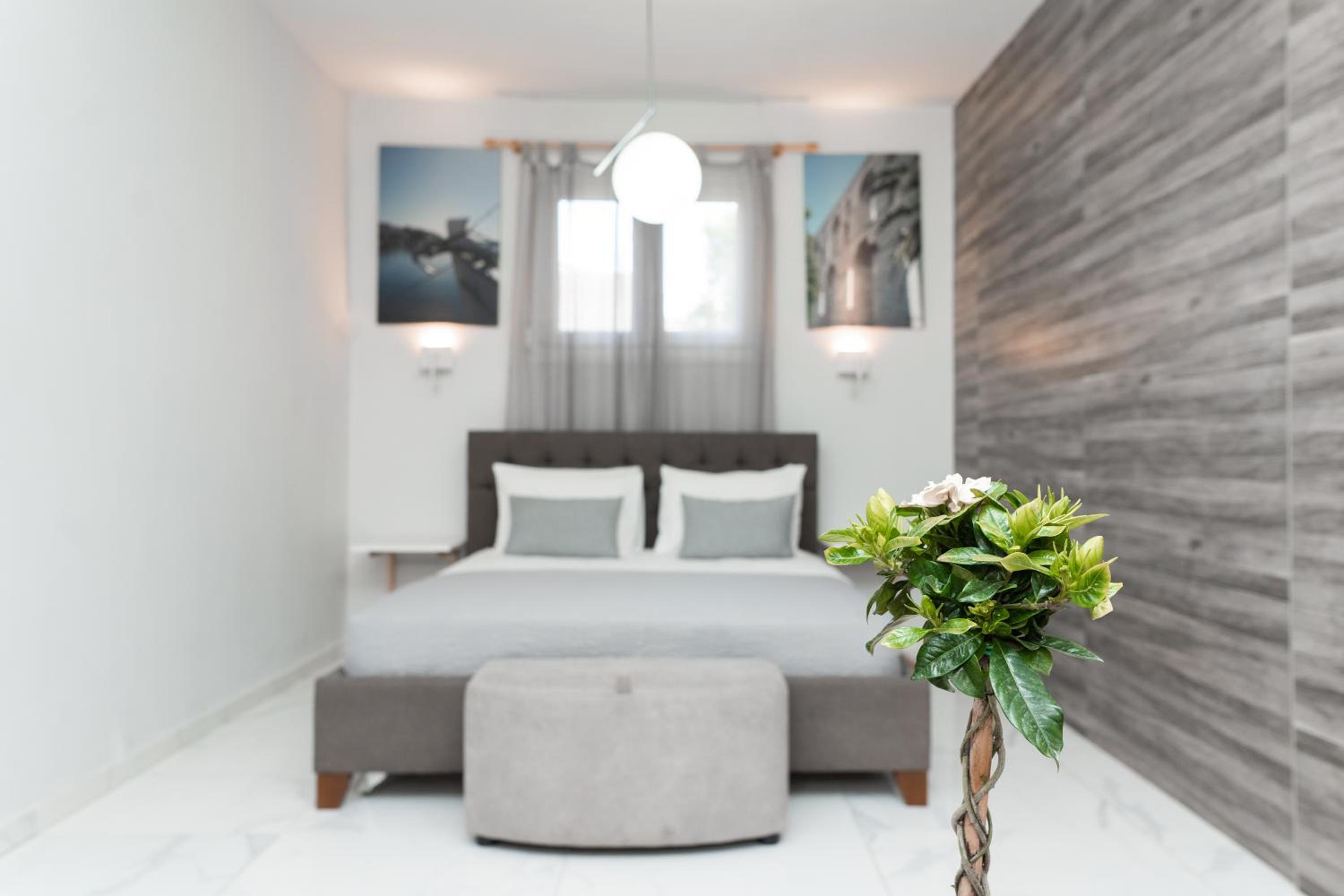 Junior Suite with Garden View - Photo 2