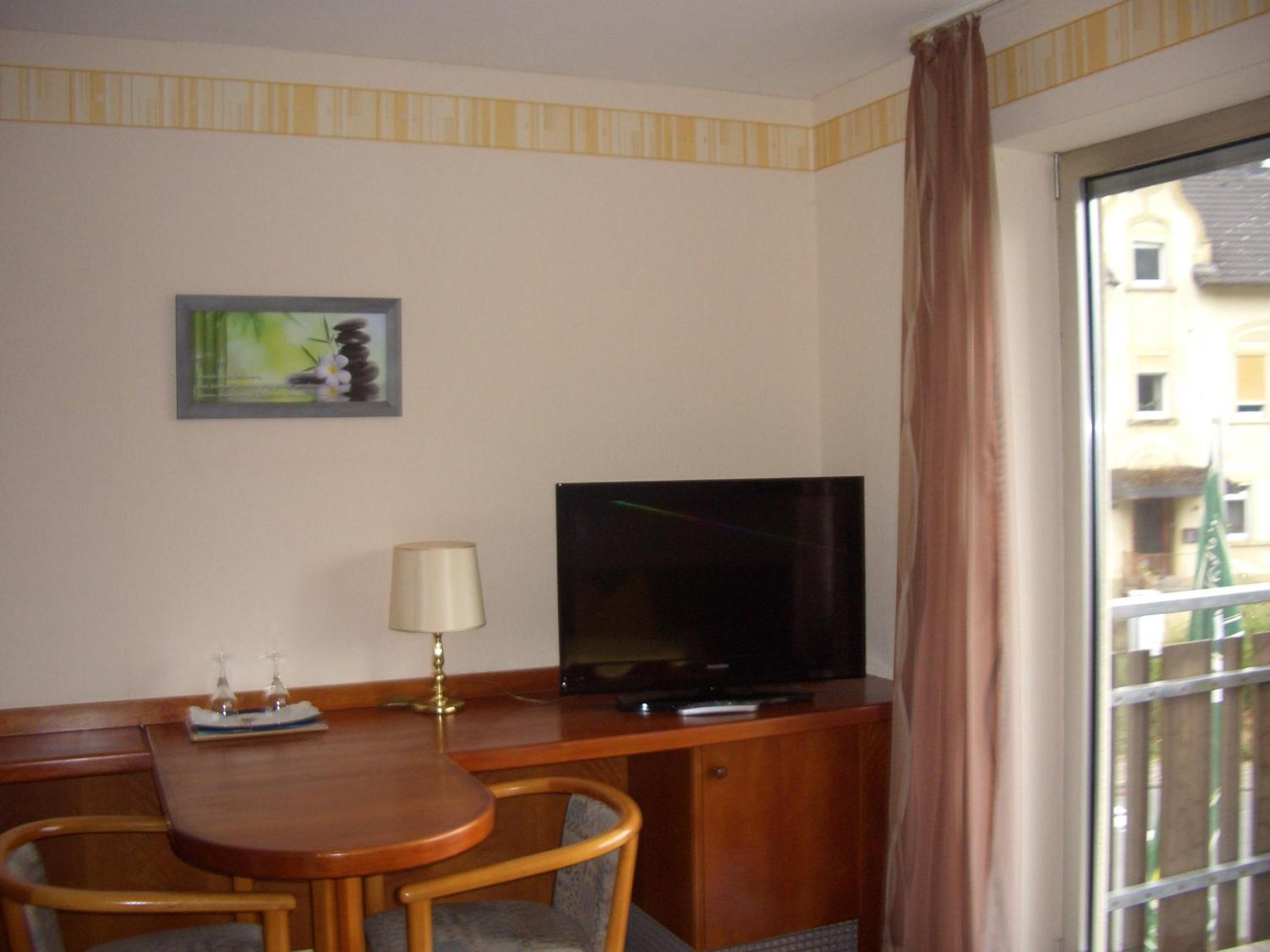 Double Room - Photo 11