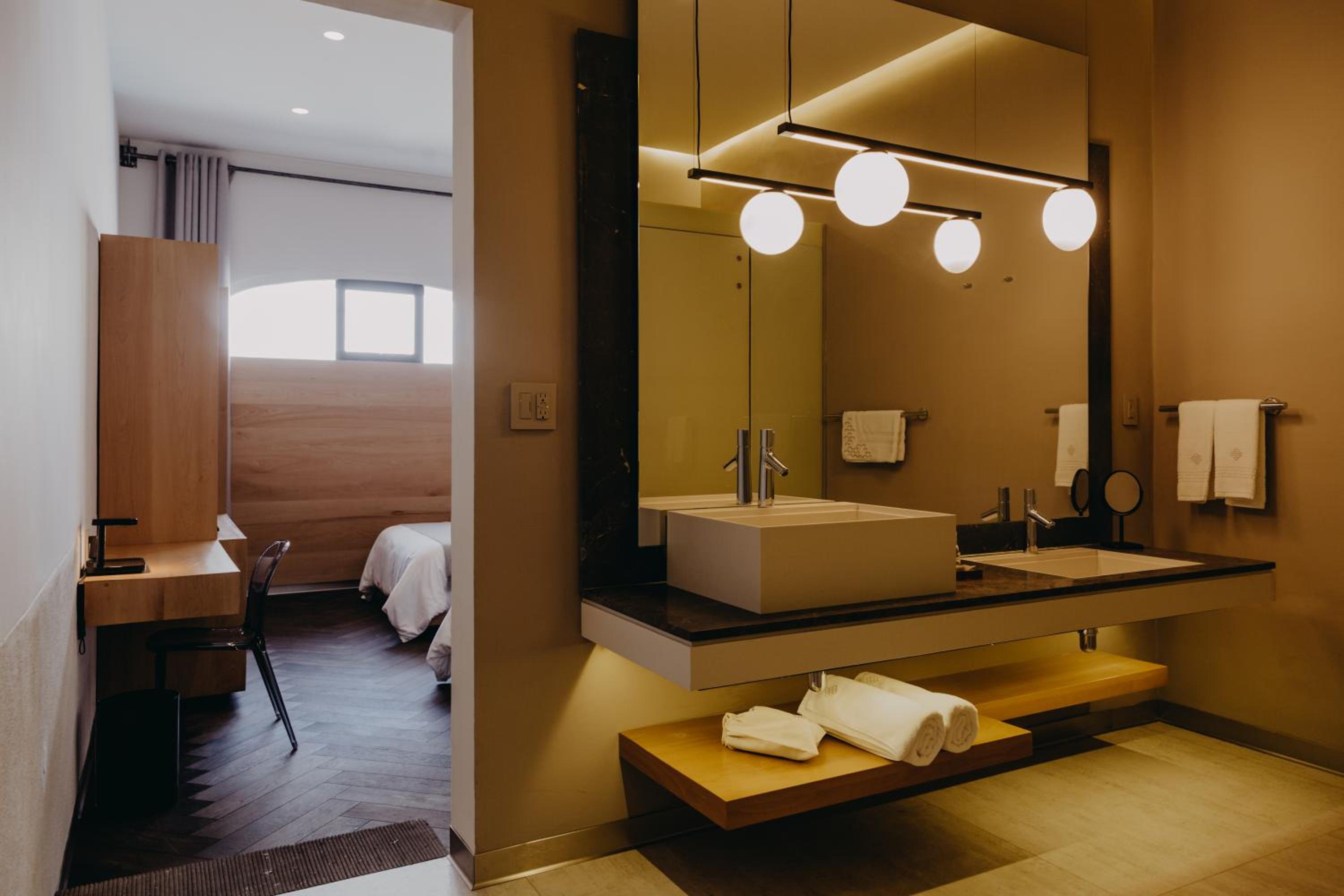 Deluxe Twin Room - Photo 5