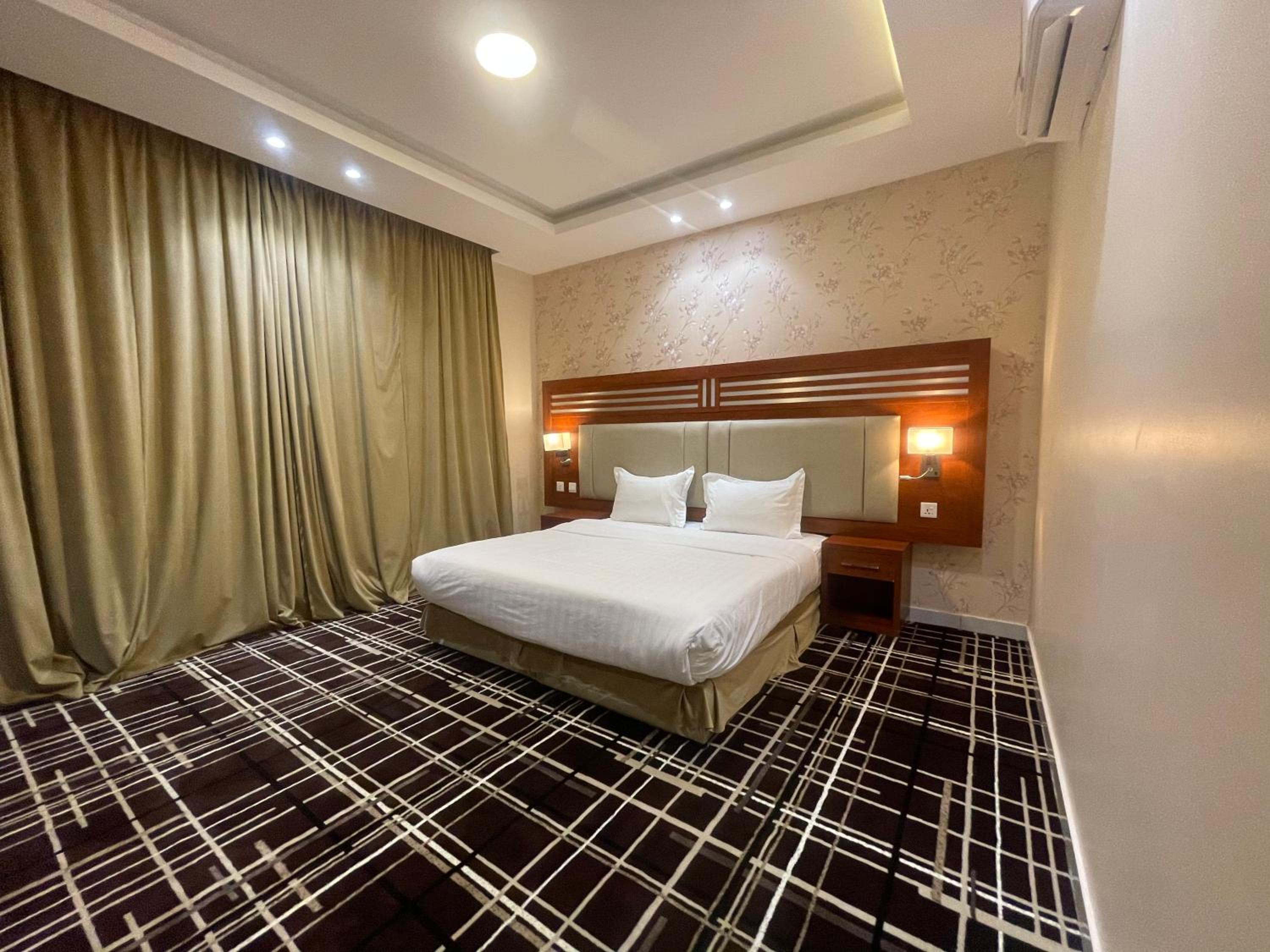 Deluxe Family Suite photo 2