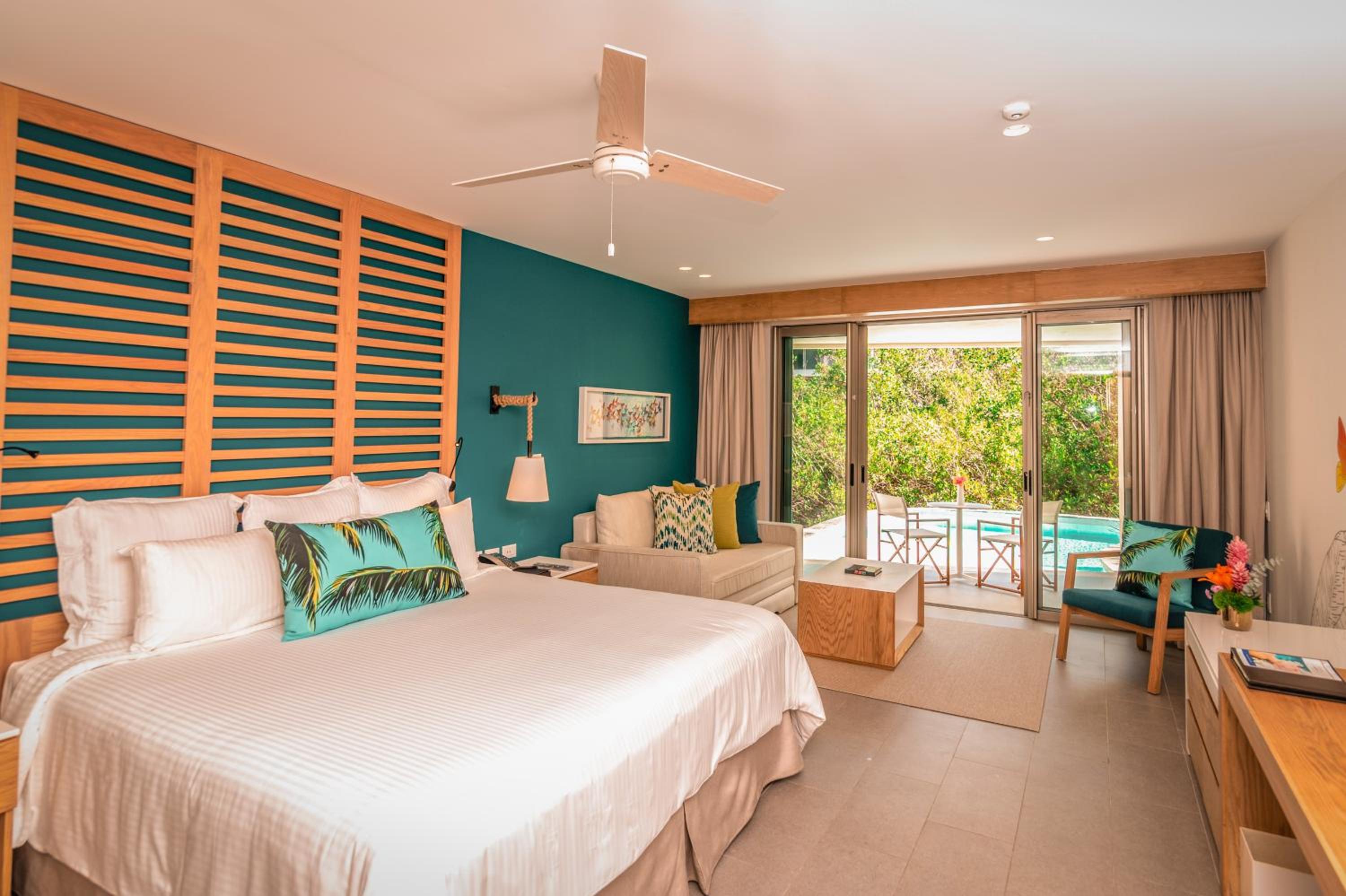 Junior Suite Swim Out