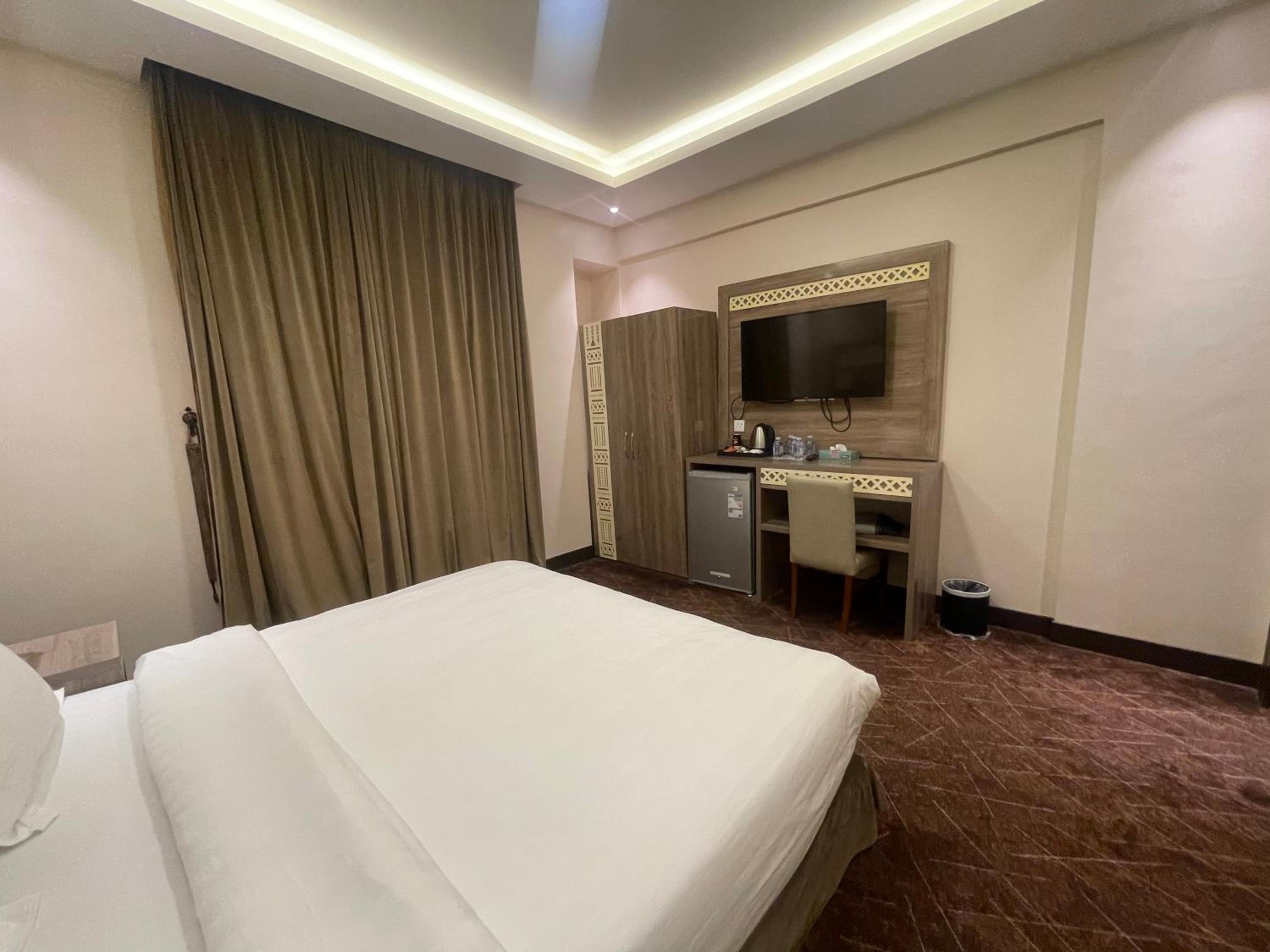 Budget Double Room photo 2