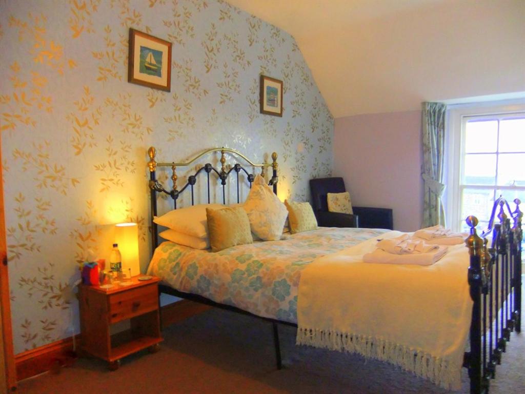 Double Room with Private Bathroom - Photo 1
