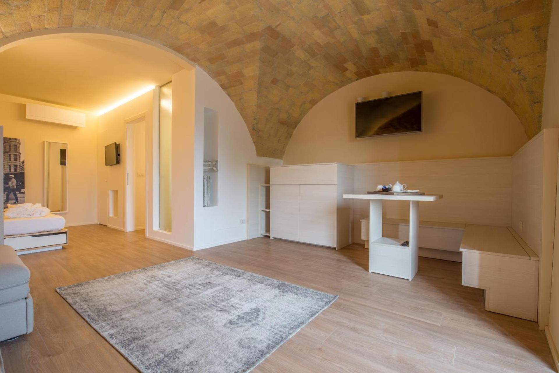 Deluxe Apartment - Photo 1