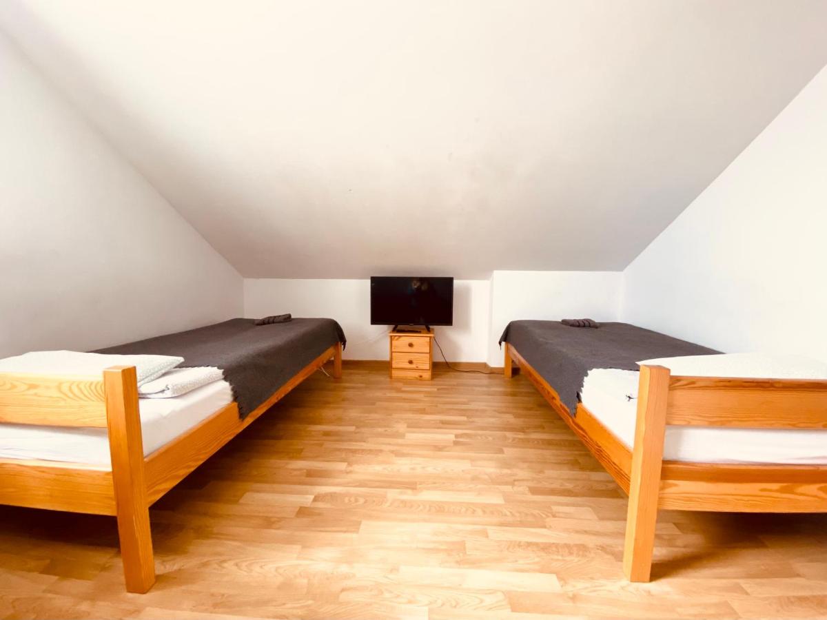 Triple Room with Shared Bathroom photo 3