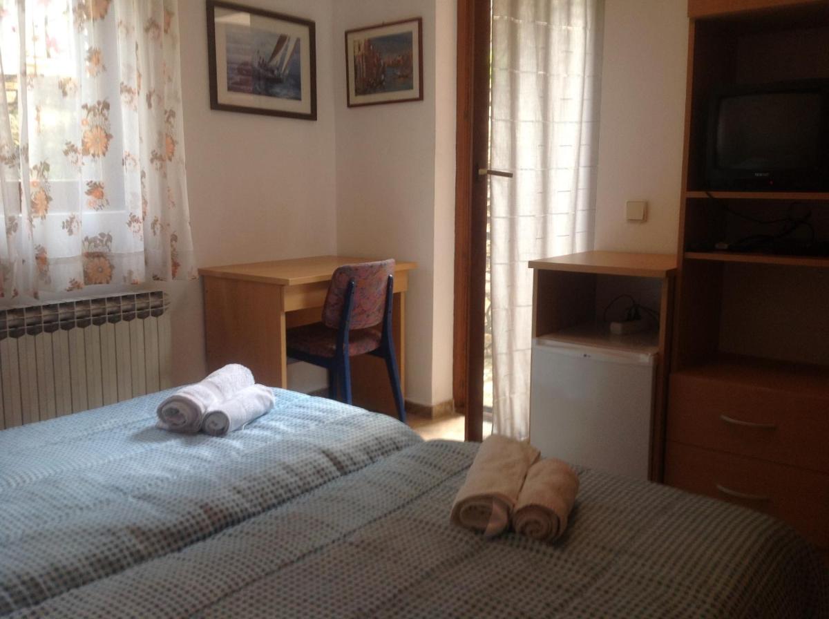 Double or Twin Room with Terrace