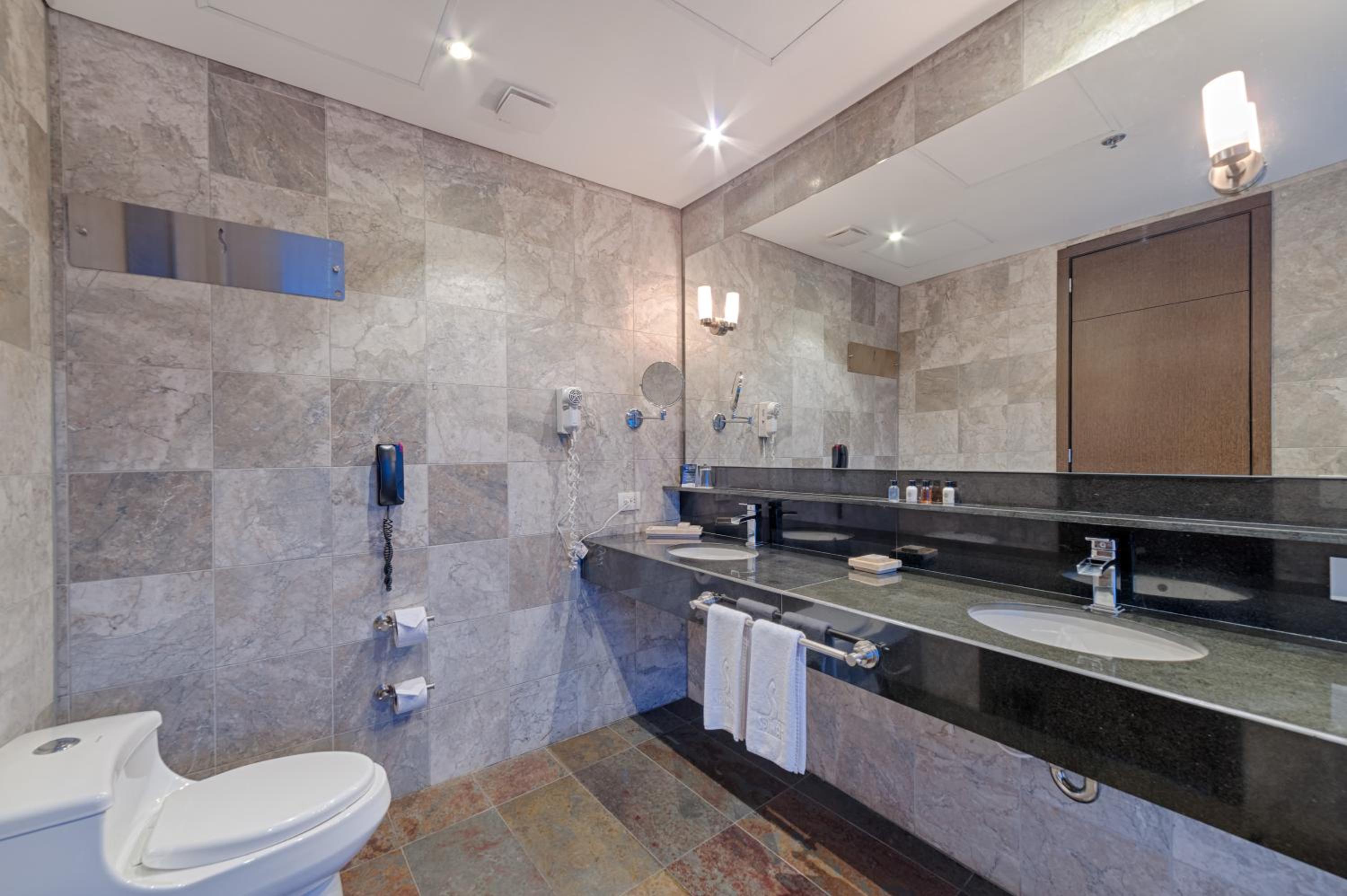 Luxury King Room photo 3