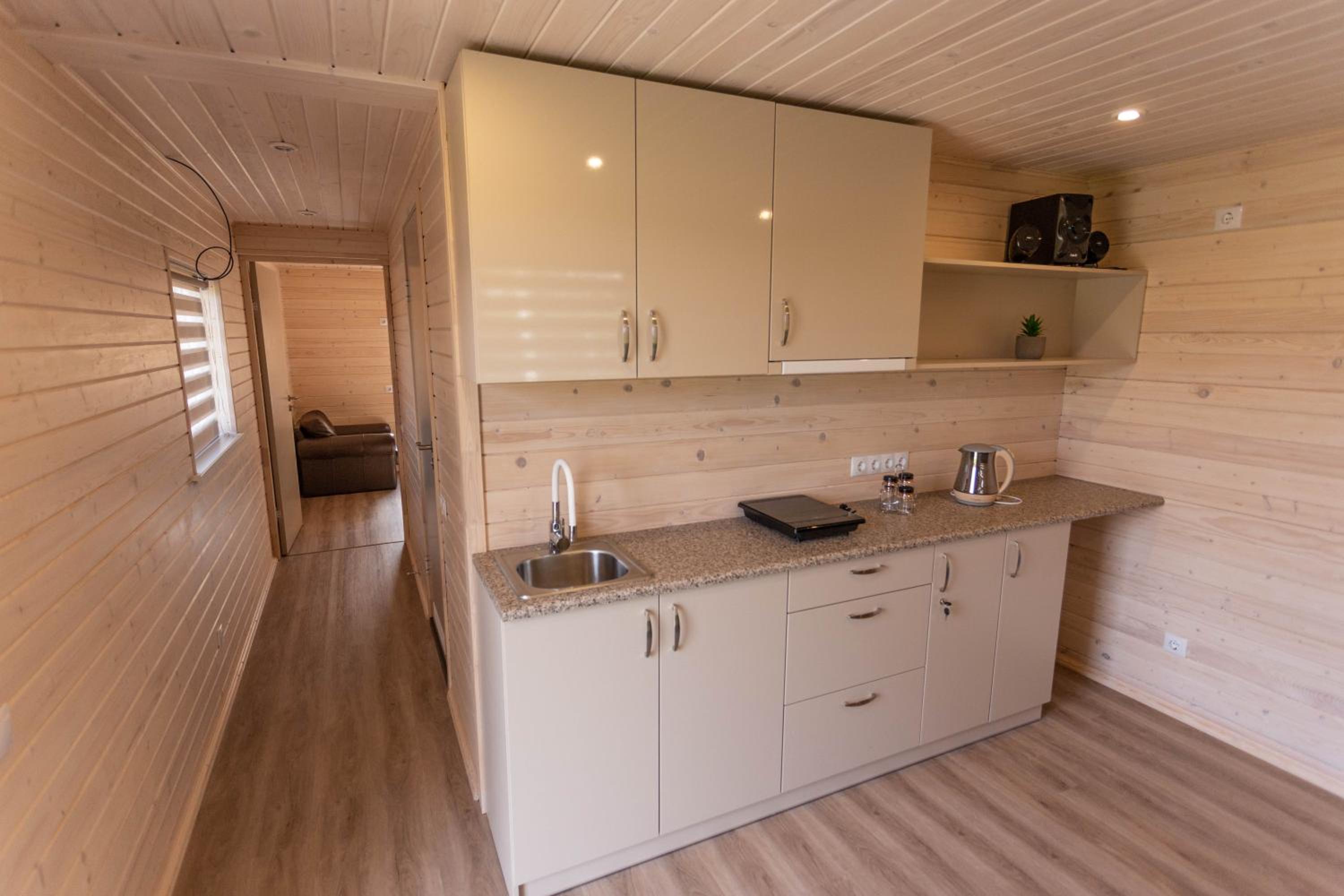 One-Bedroom House photo 2