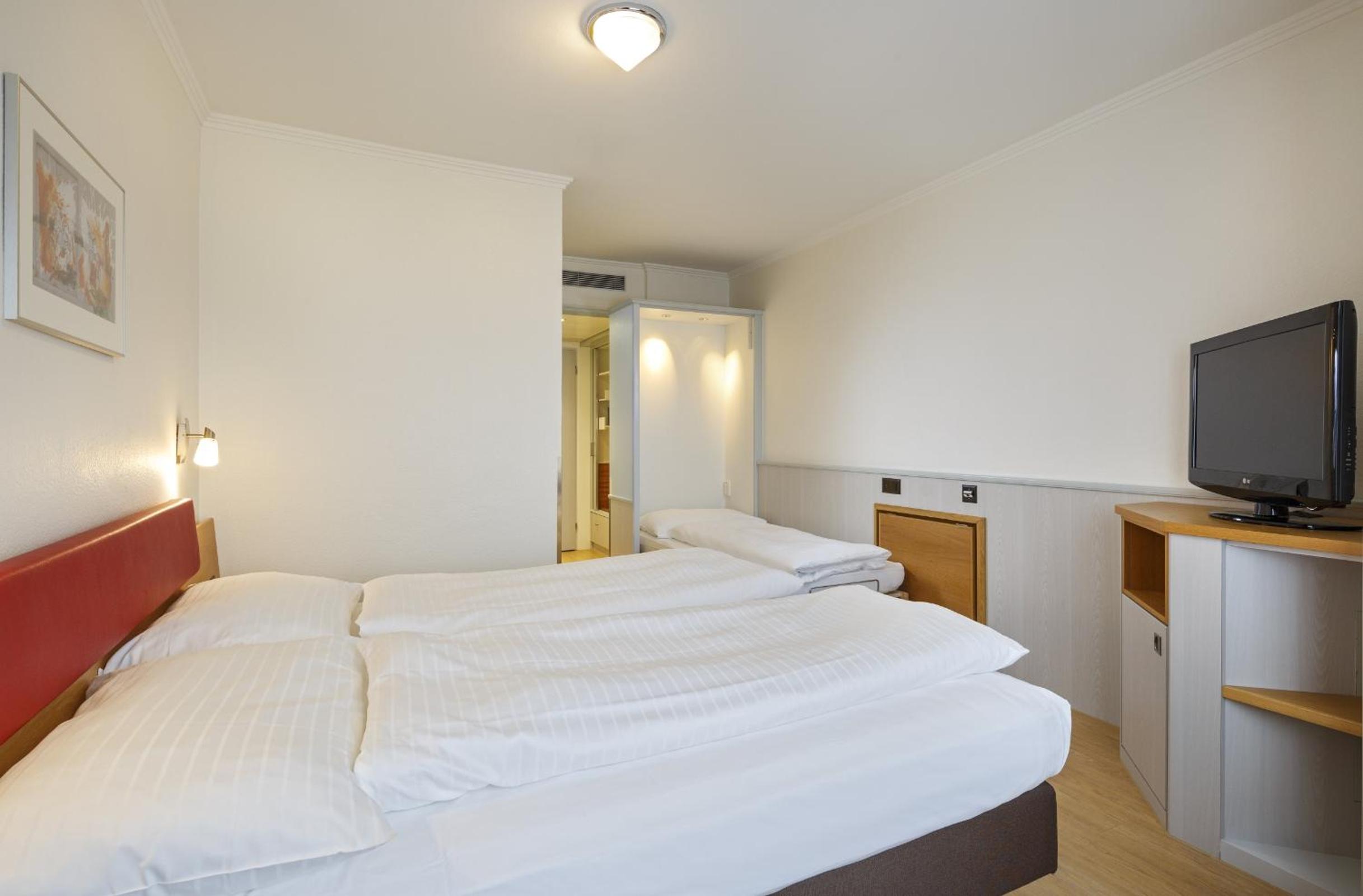Studio Apartment - Photo 5
