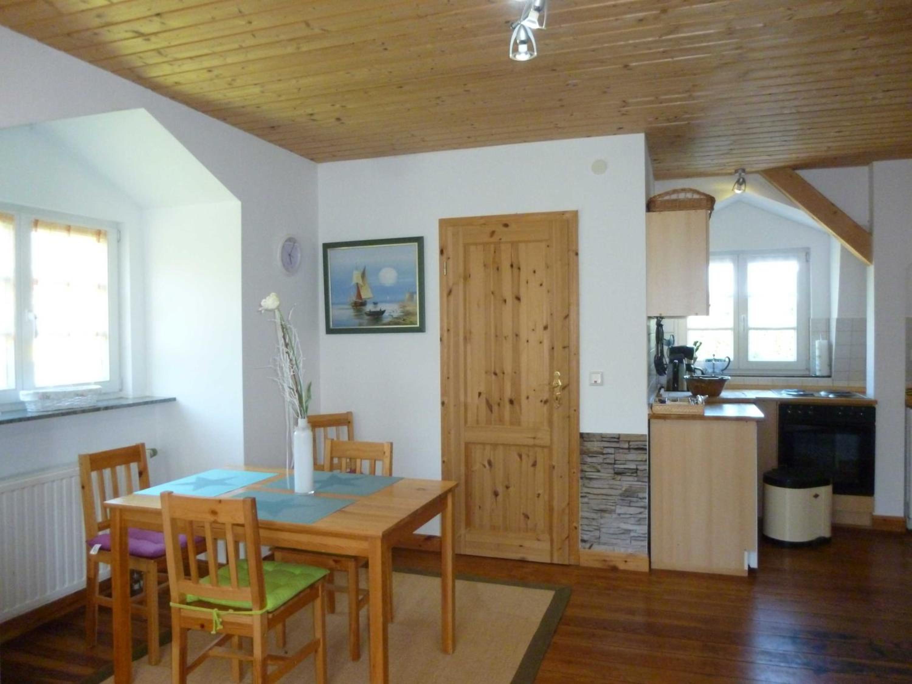 One-Bedroom Apartment with Lake View photo 2
