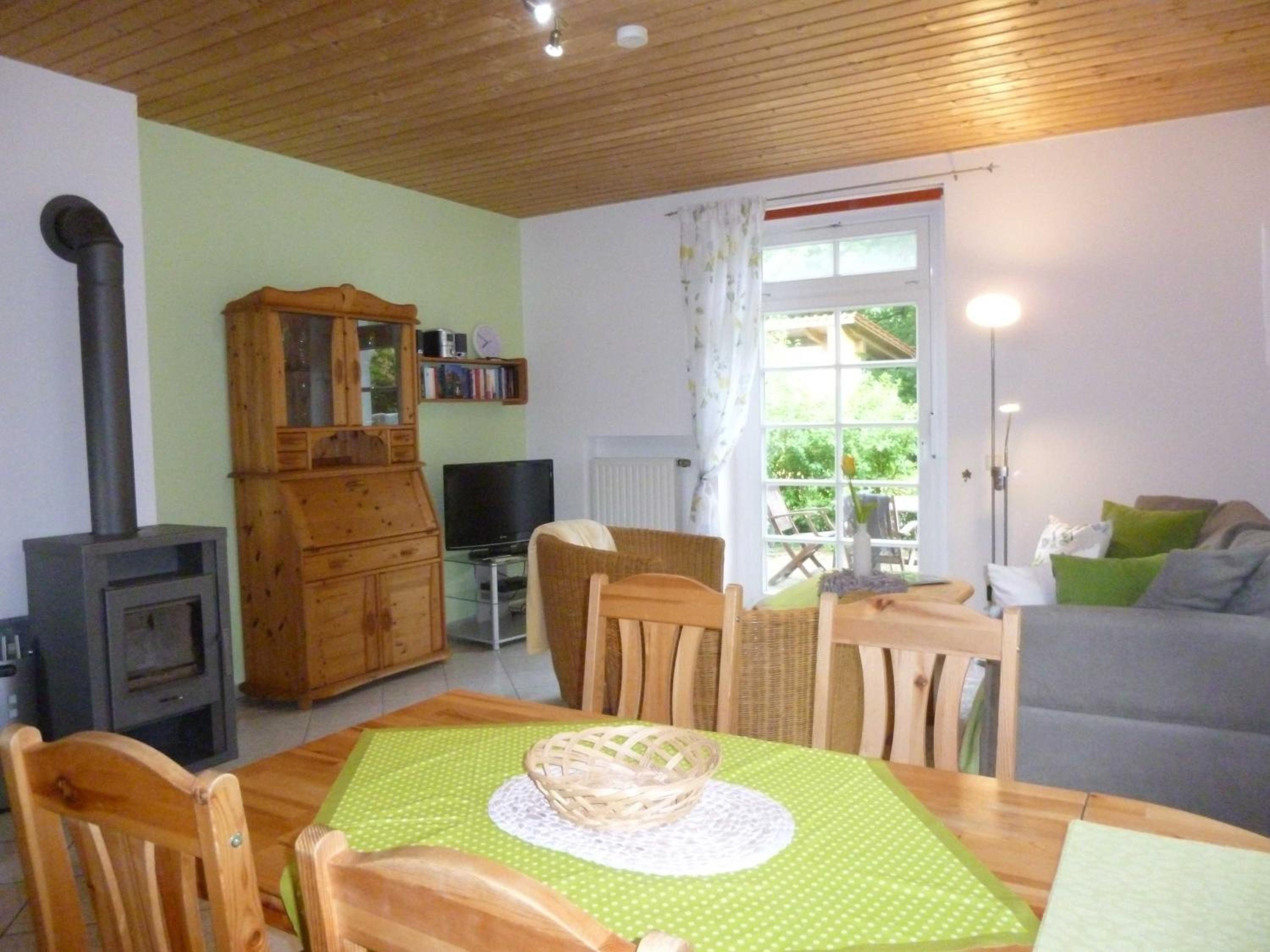 One-Bedroom Apartment with Terrace photo 2