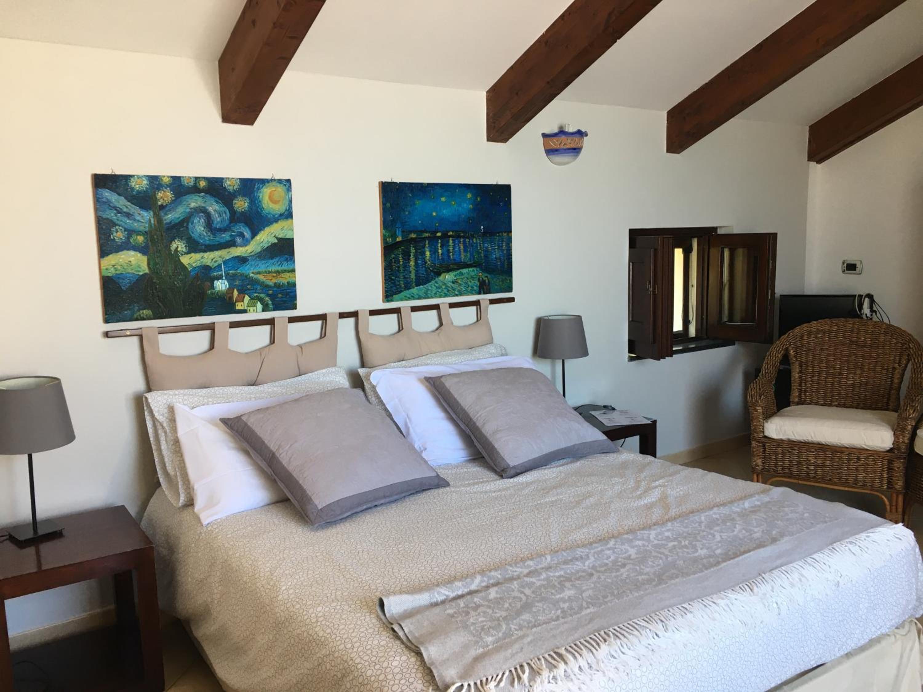 Double or Twin Room - Photo 3