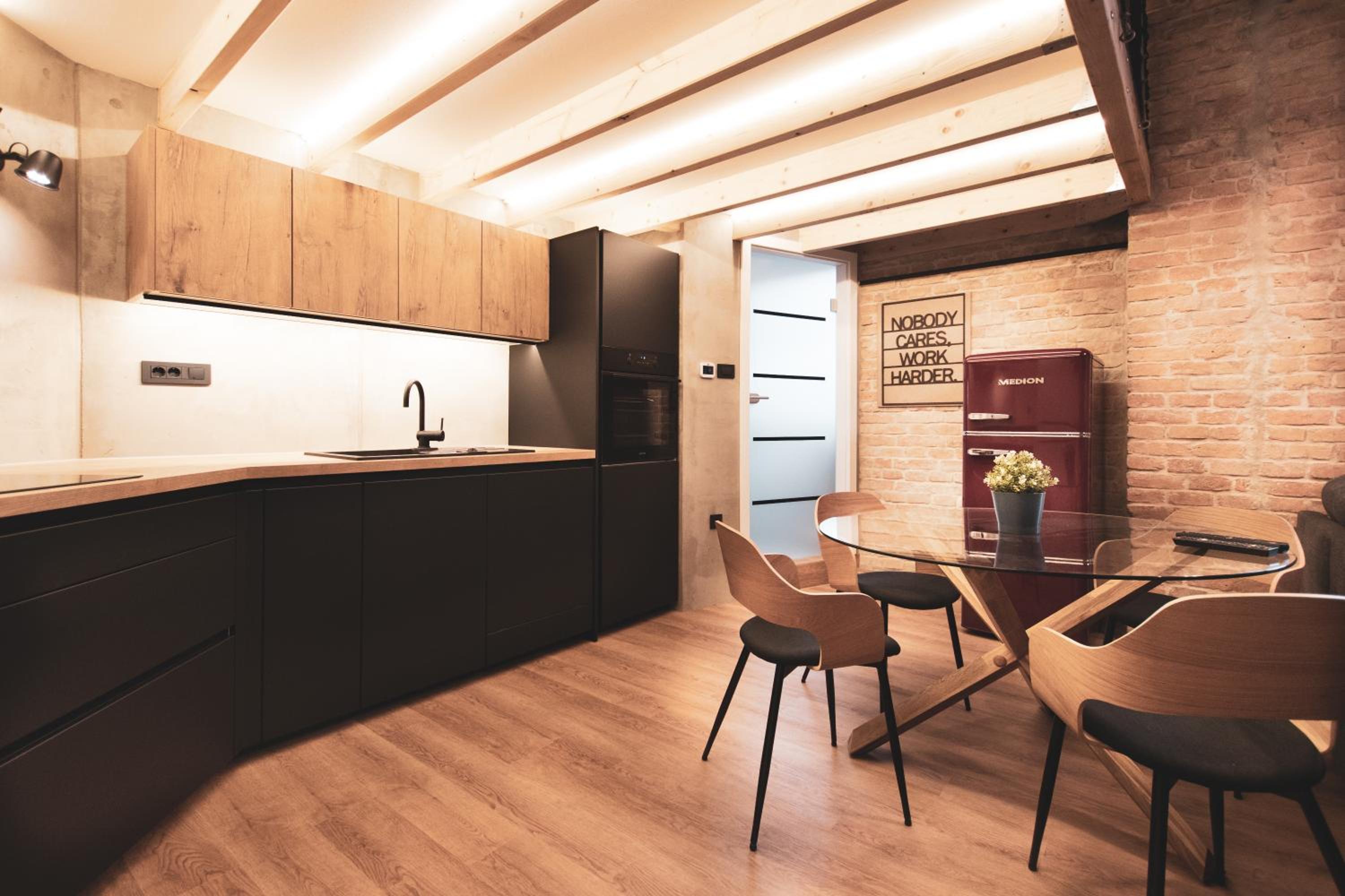 Superior Apartment photo 2