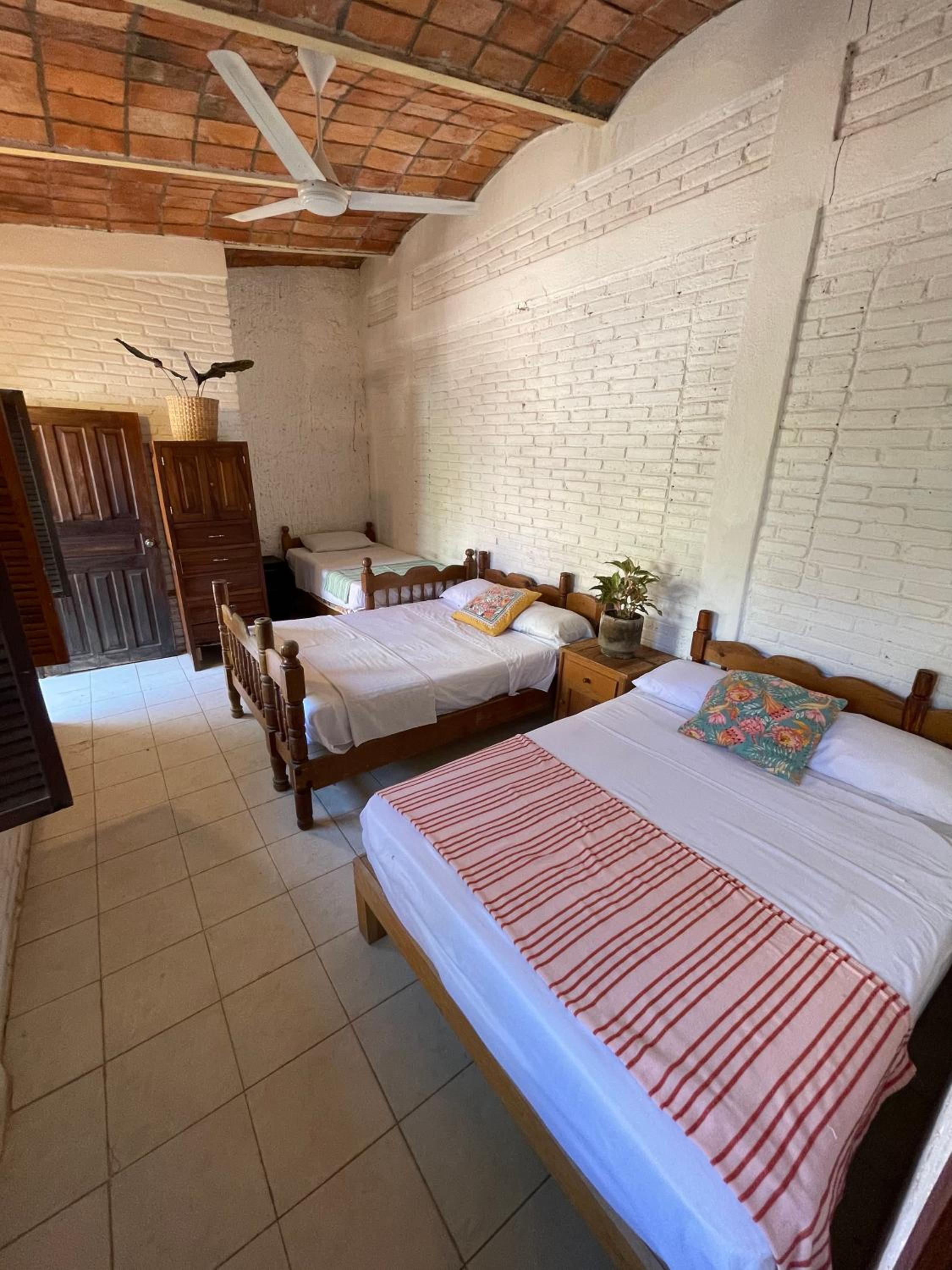 Twin Room with Private Bathroom photo 1
