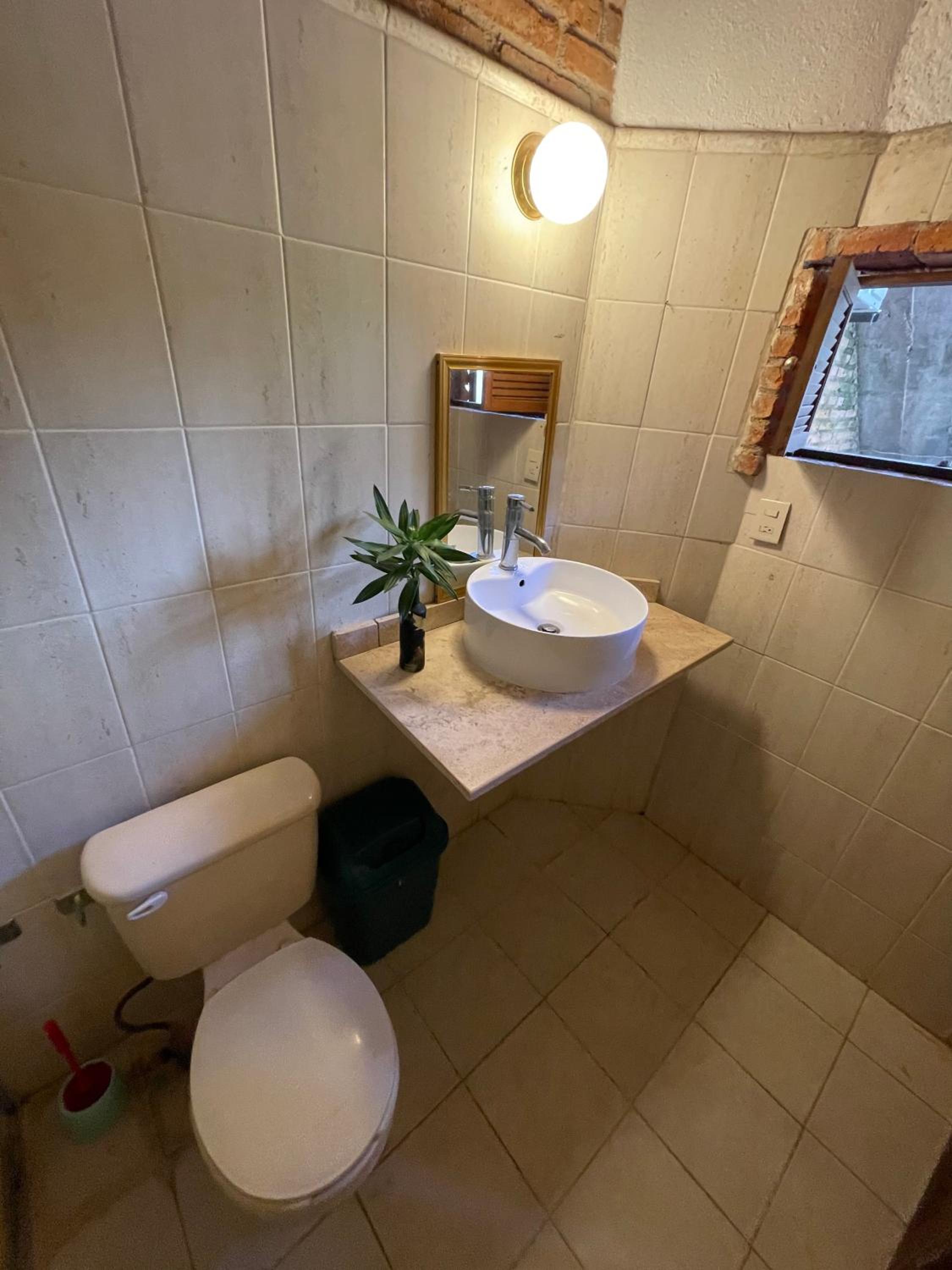 Twin Room with Private Bathroom photo 3
