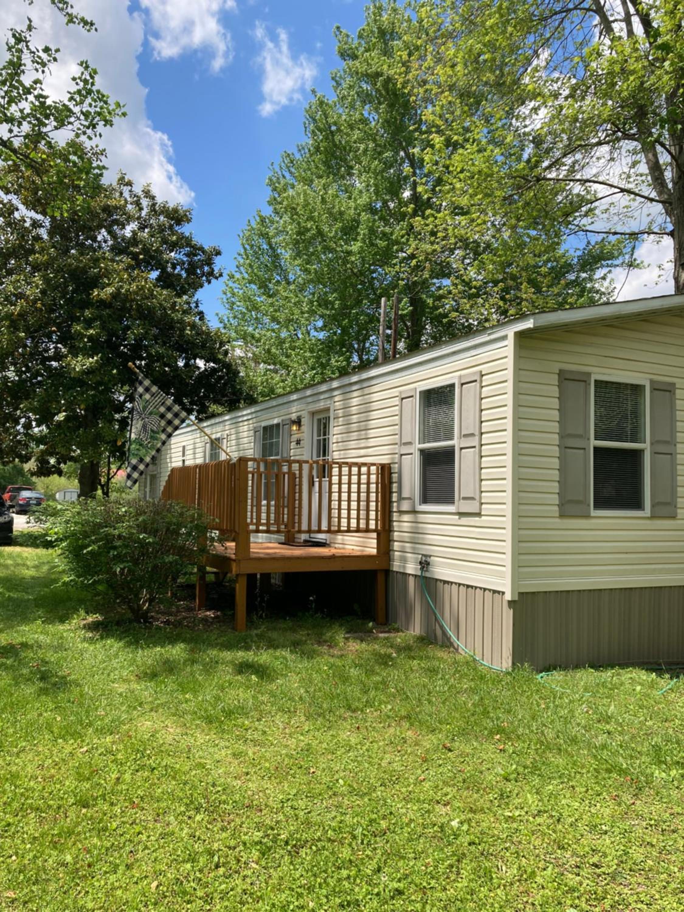 Mobile Home photo 2