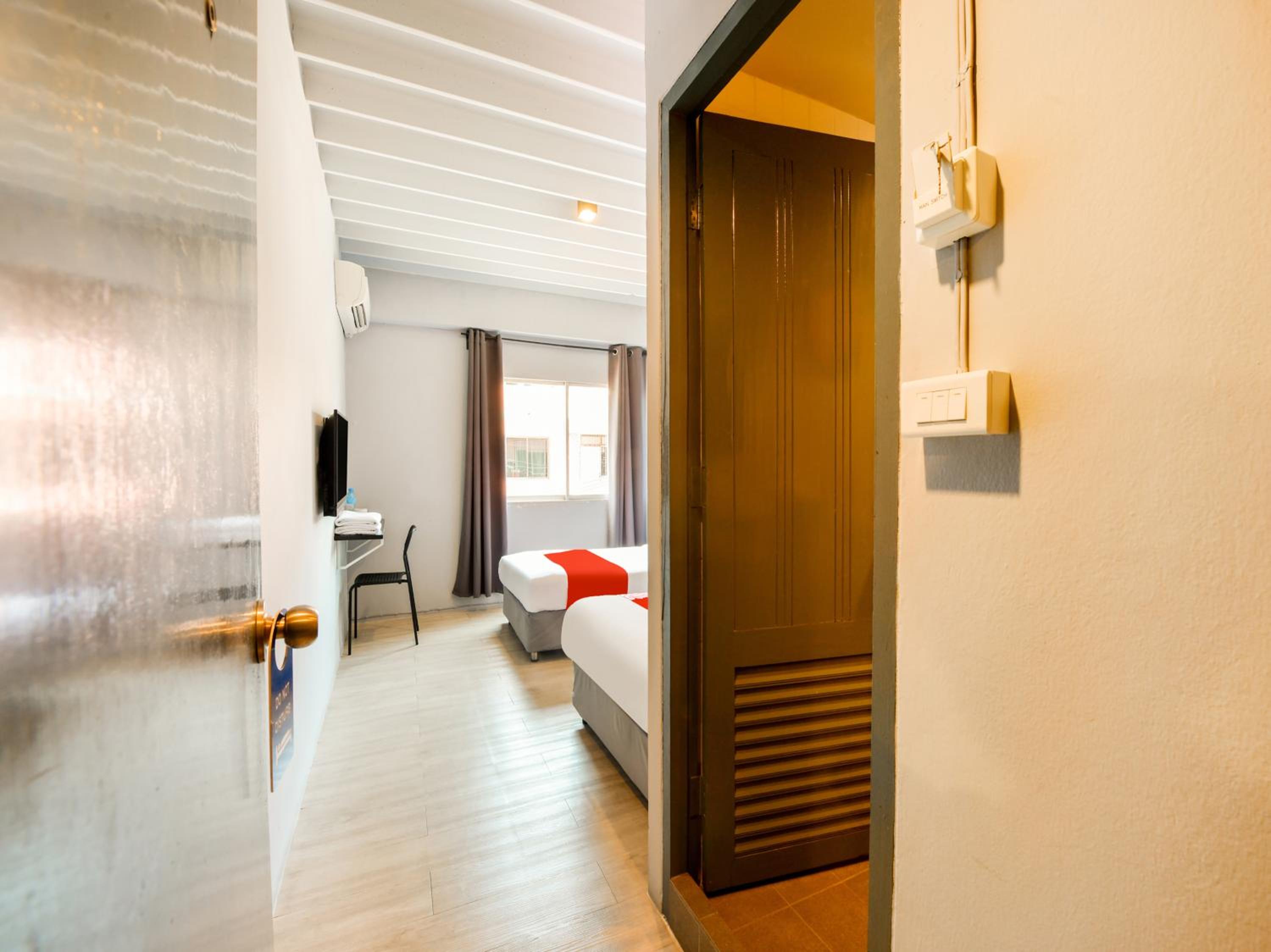 Superior Twin Room - Photo 7