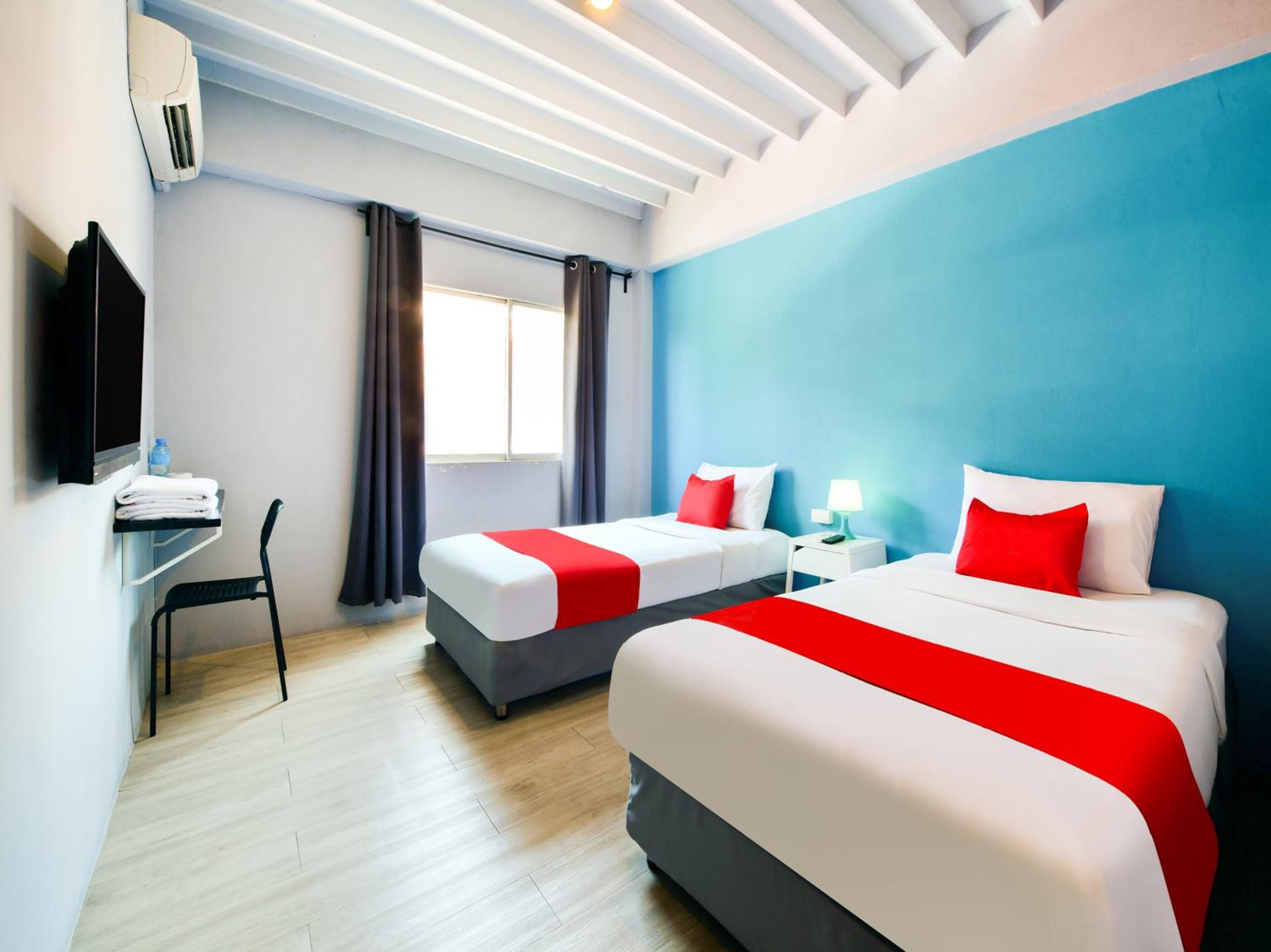 Superior Twin Room - Photo 6