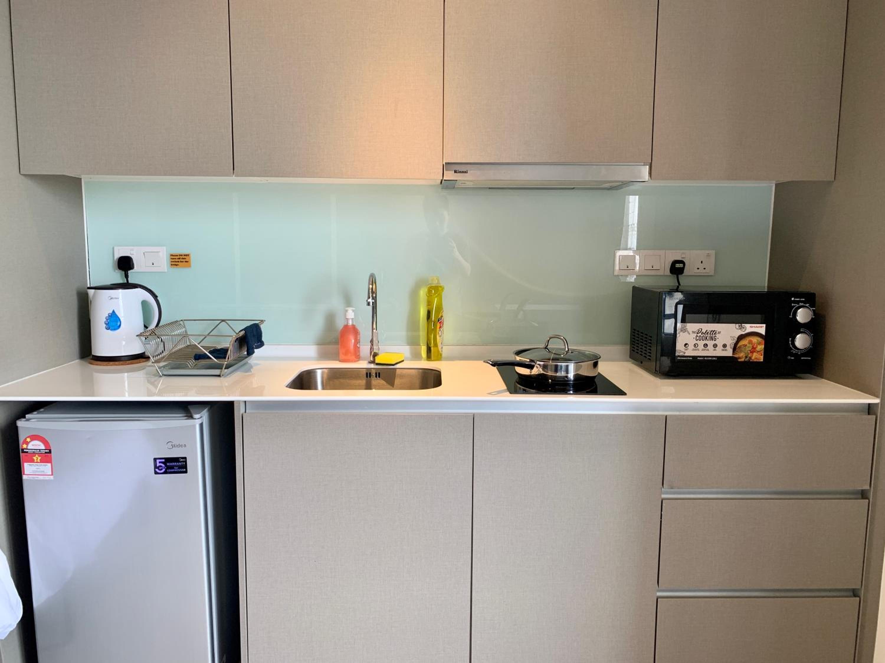 Studio Apartment photo 1