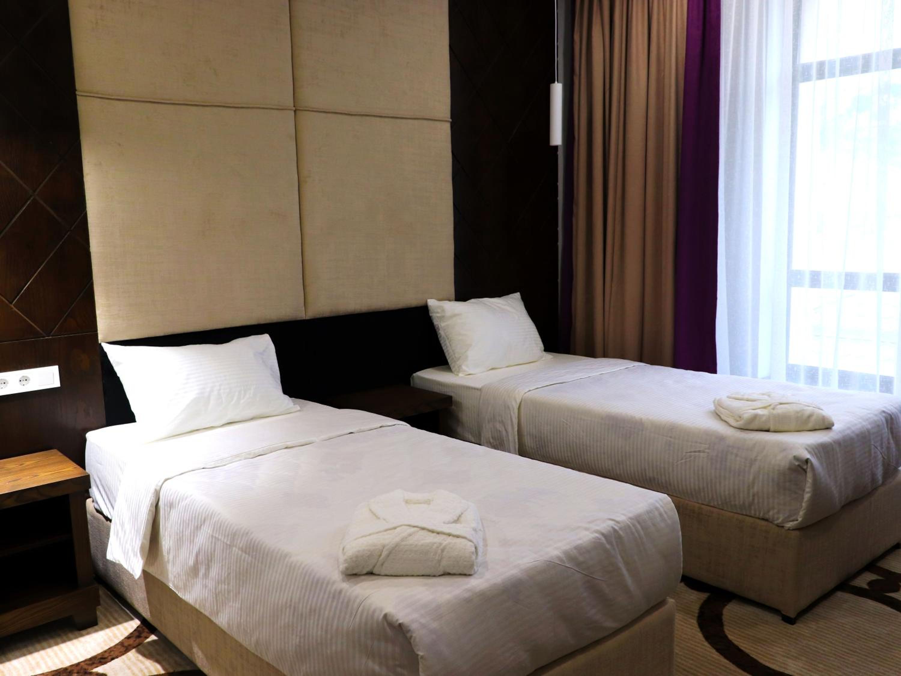 Twin Room with Bath
