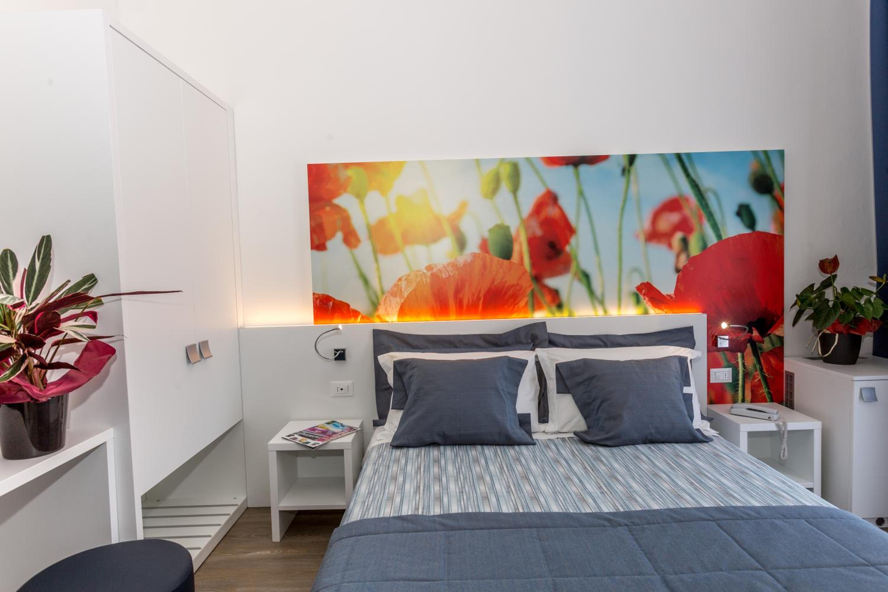 Double or Twin Room with Balcony photo 3