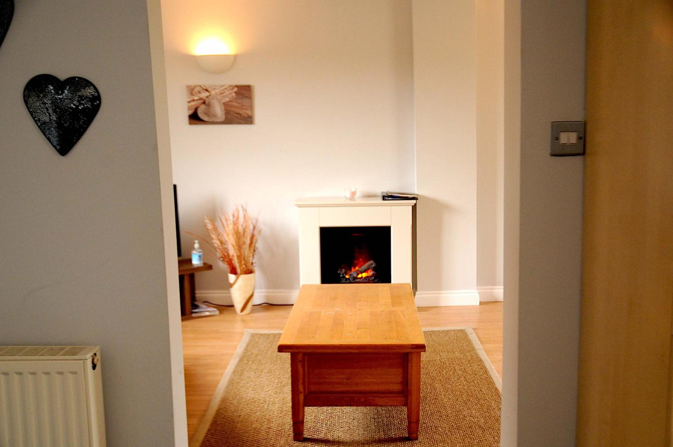 Two-Bedroom House - Photo 21