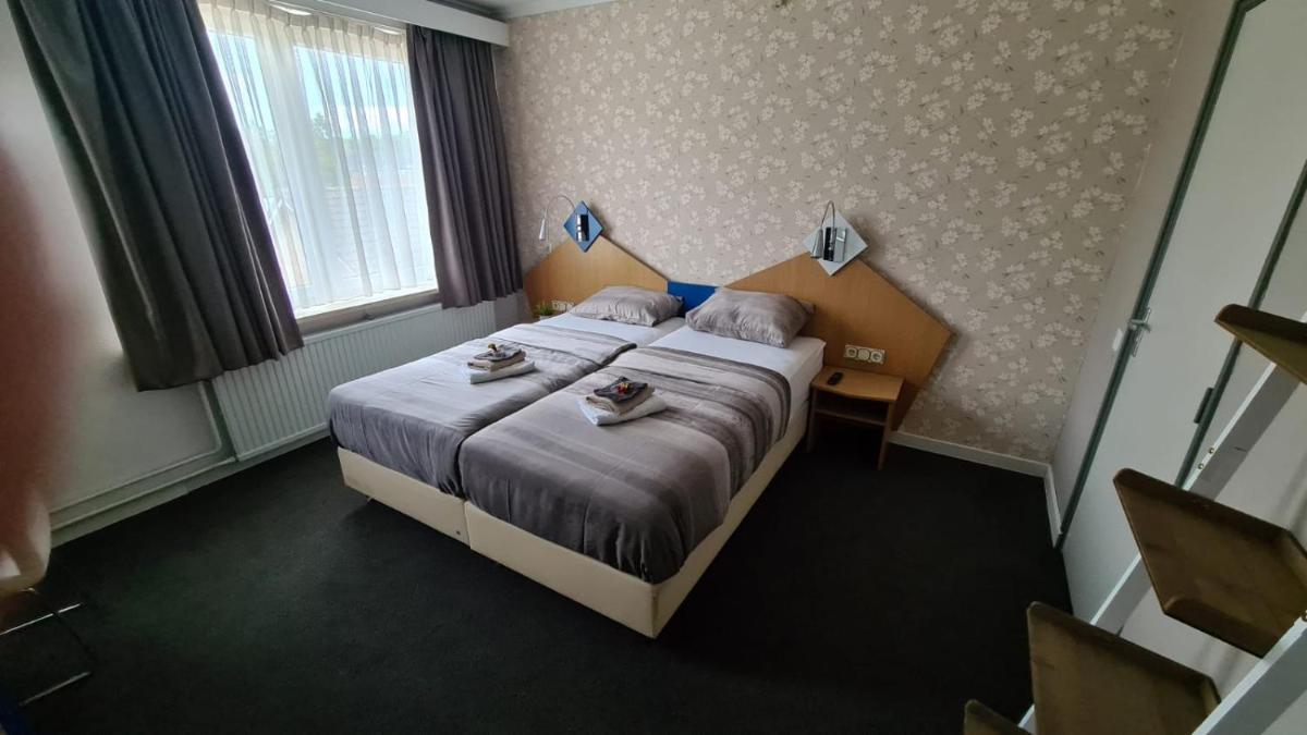 Single Room with Bathroom