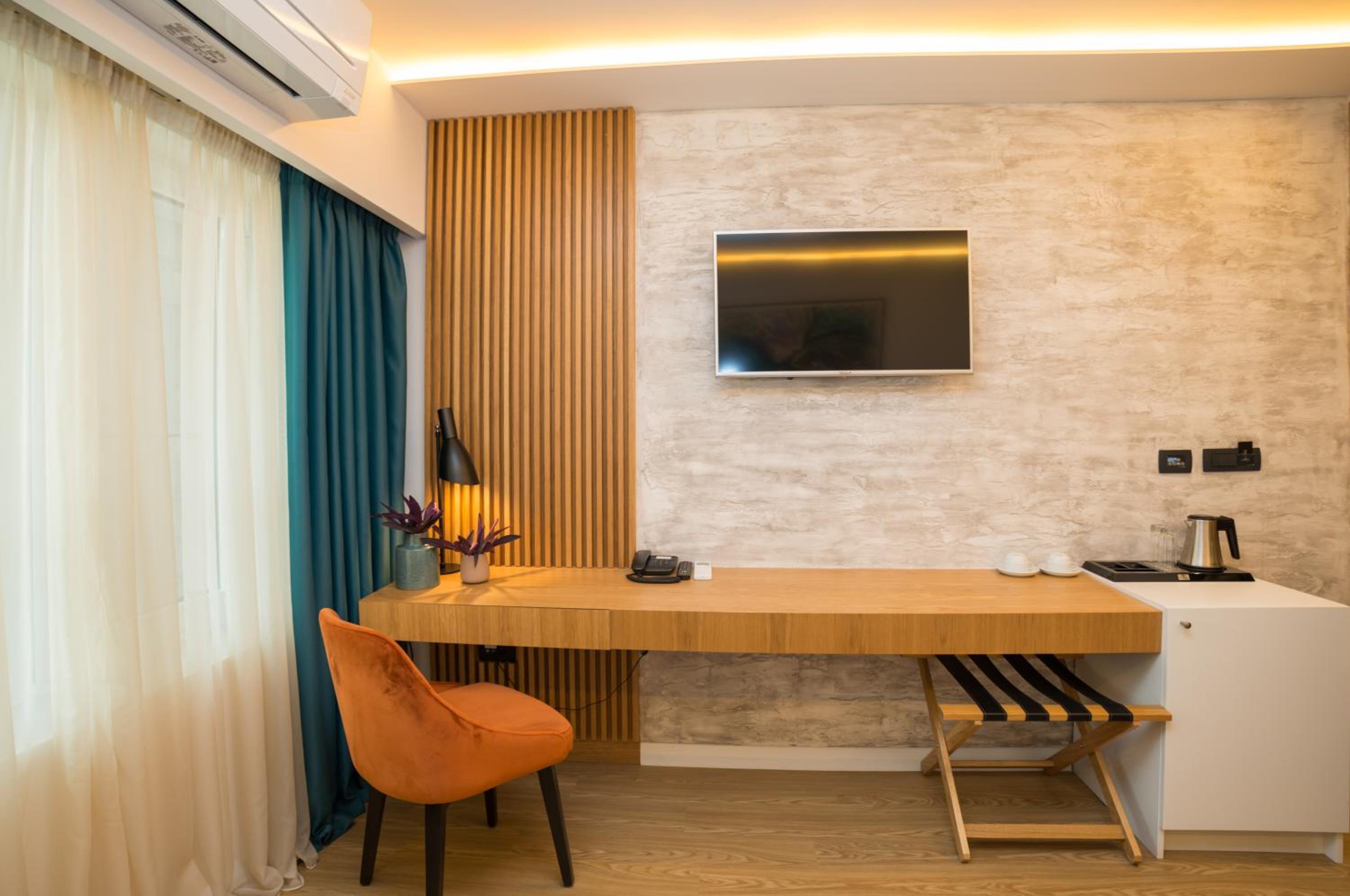 Standard Double or Twin Room photo 2