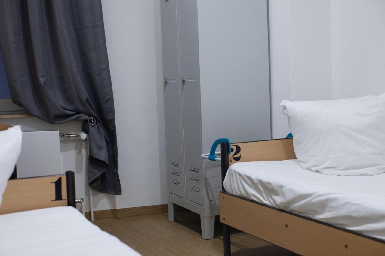 Budget Double Room - Photo 17