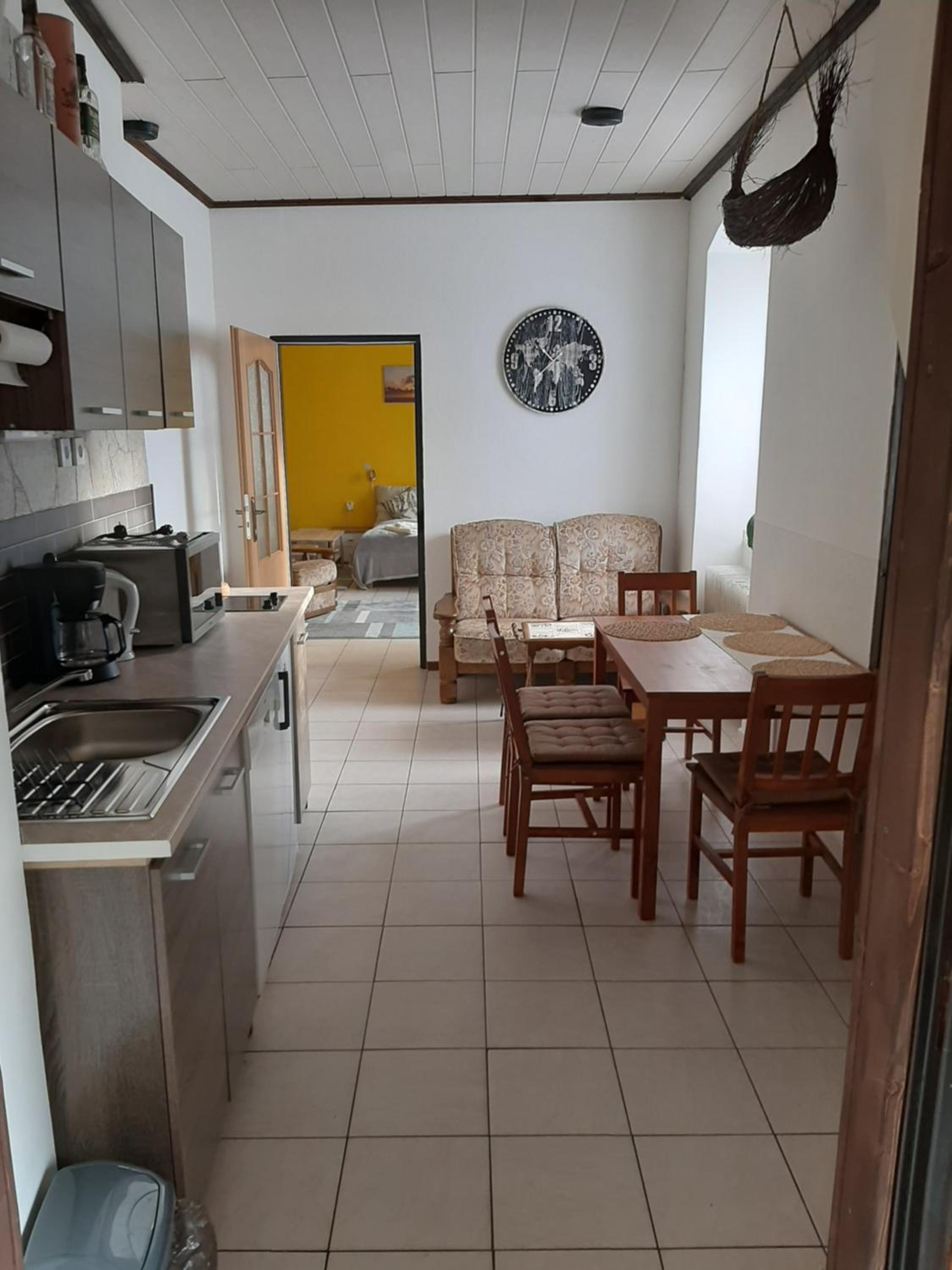 Double Room with Private Bathroom - Photo 1