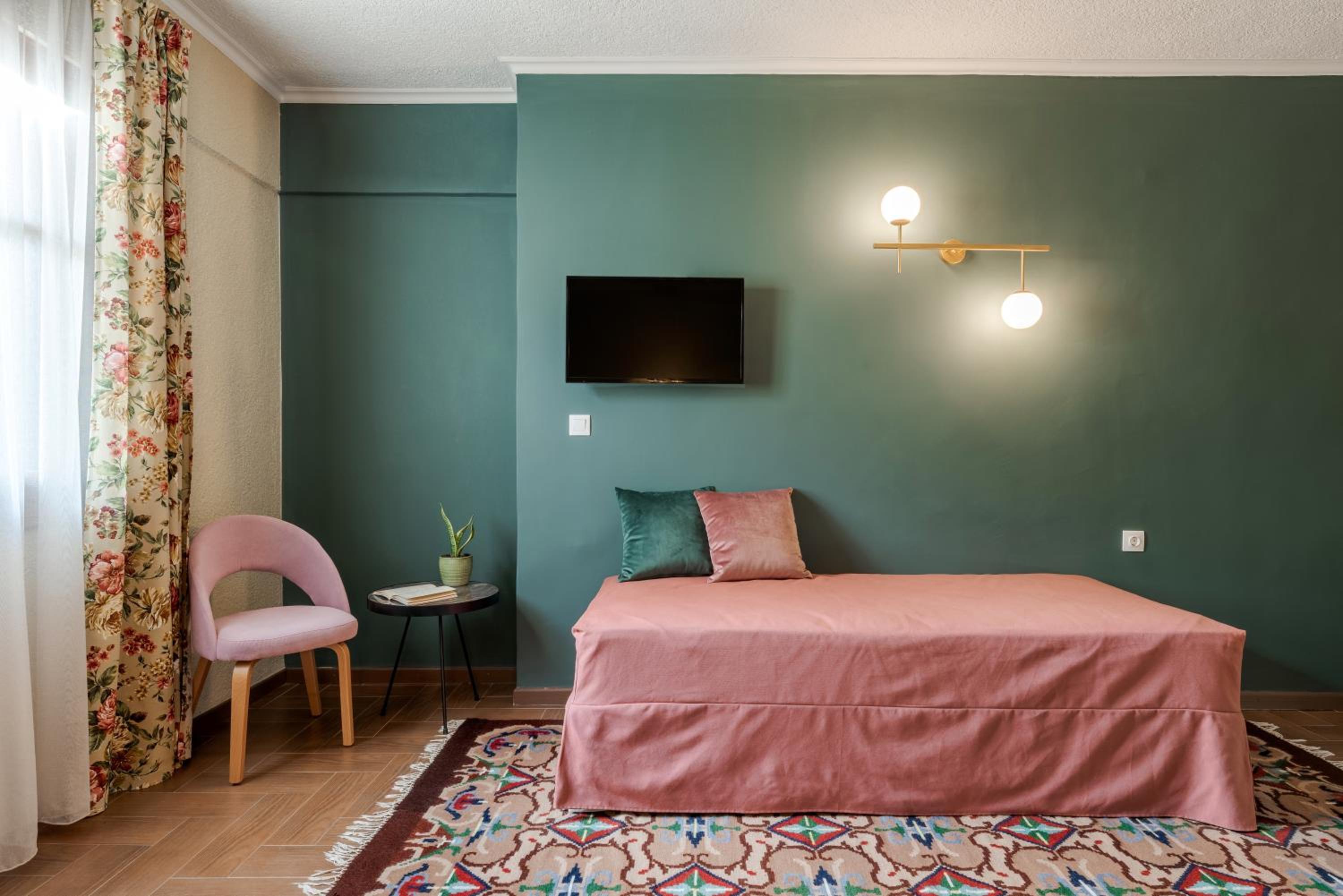 Triple Room - Photo 1