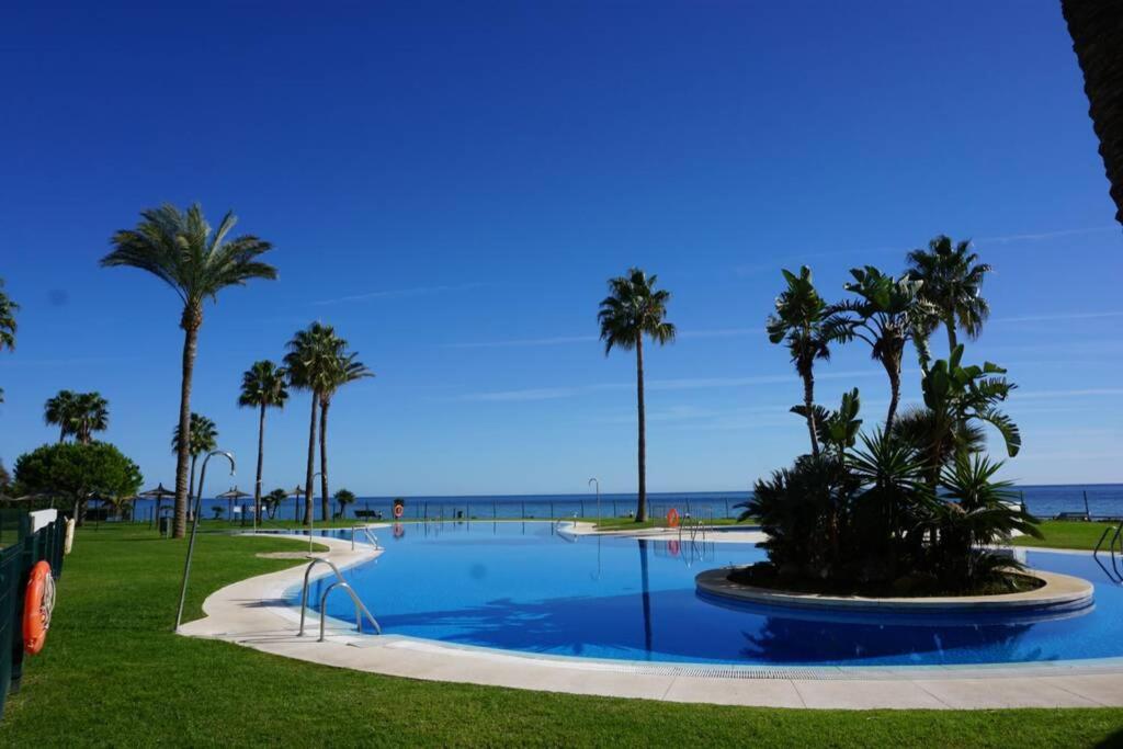 Two-Bedroom Apartment with Terrace and Sea View photo 3