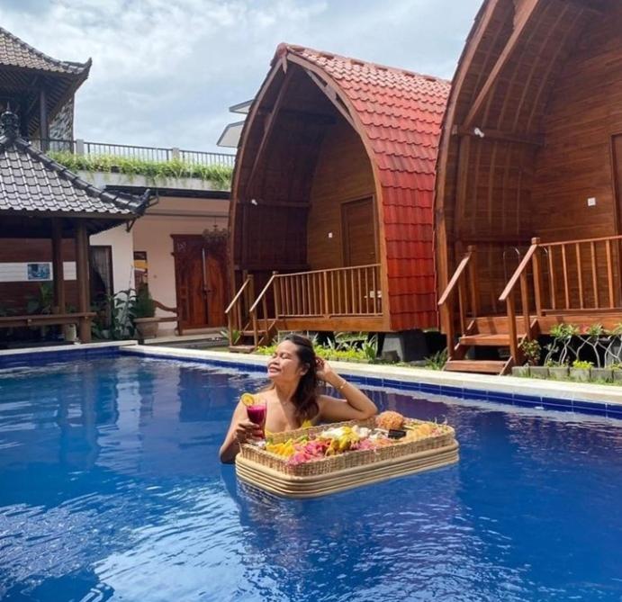 Double Room with Pool View - Photo 15