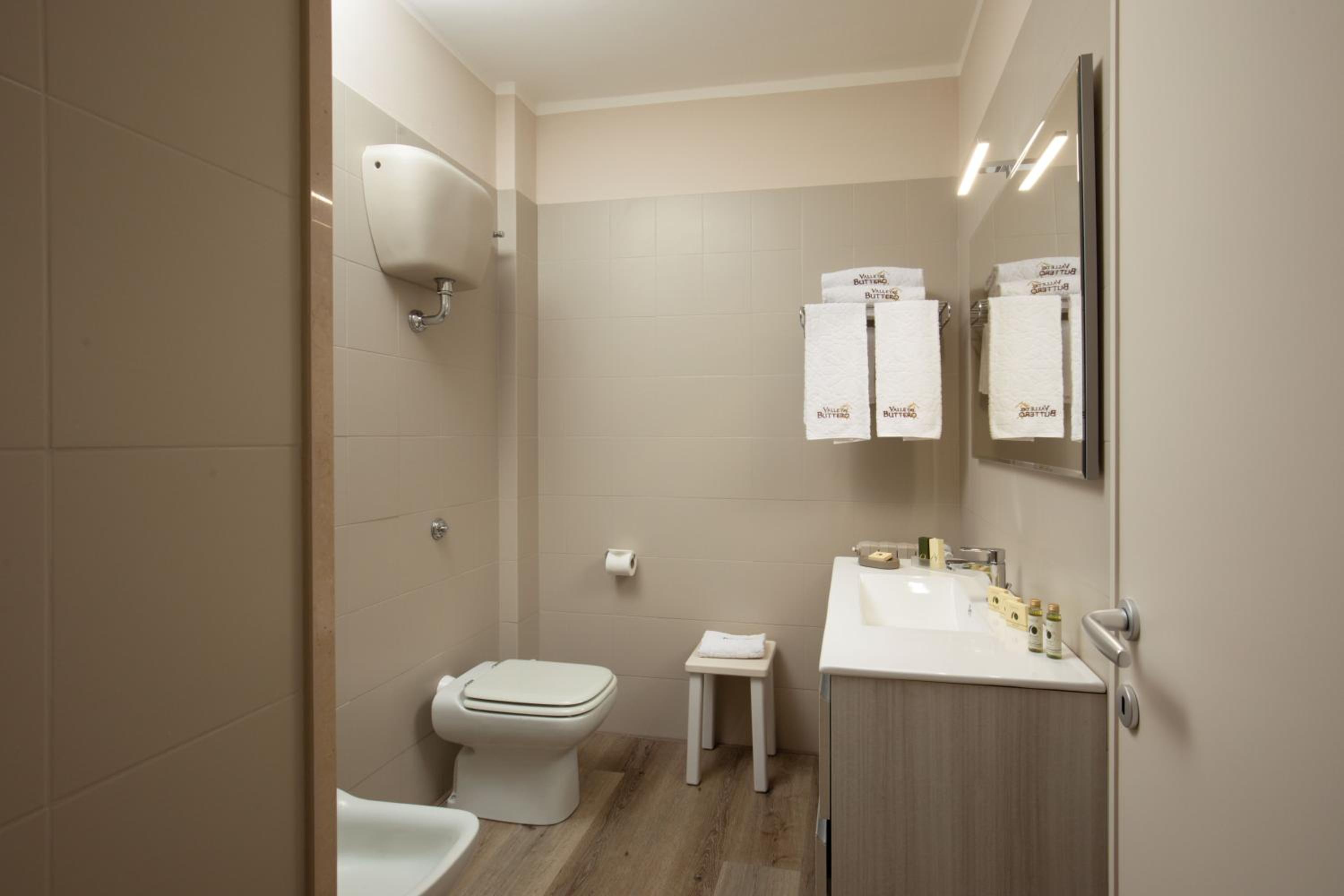 Superior Double Room with Balcony photo 2