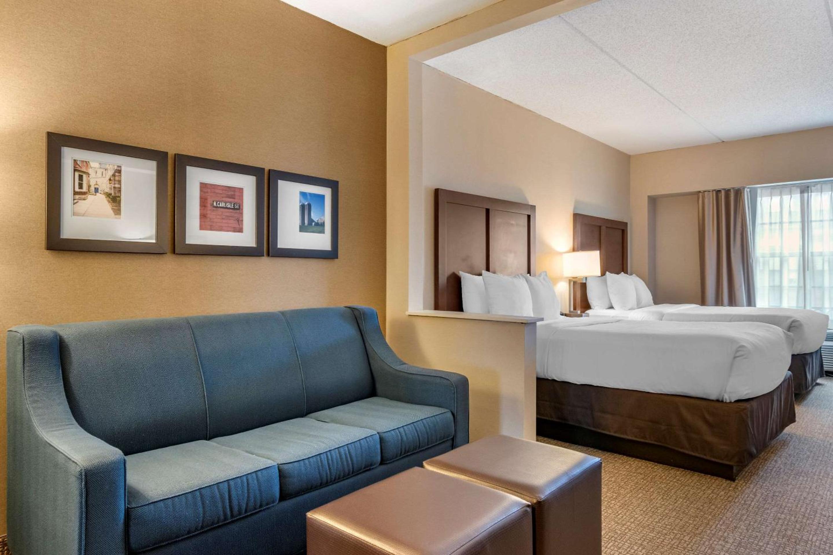 Double Suite with Two Double Beds - Non-Smoking - Photo 6
