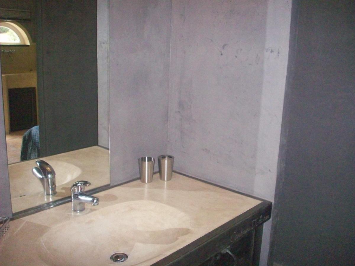 Standard Studio - Photo 4