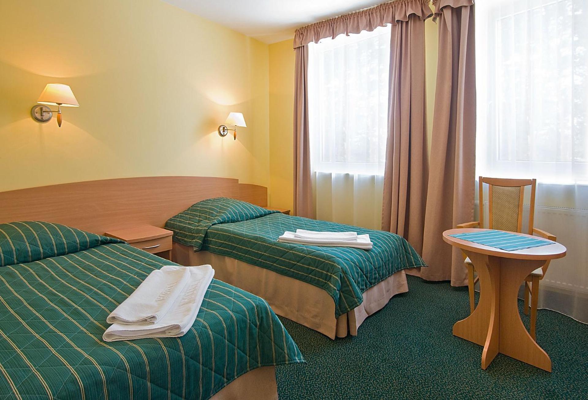 Twin Room - Photo 5