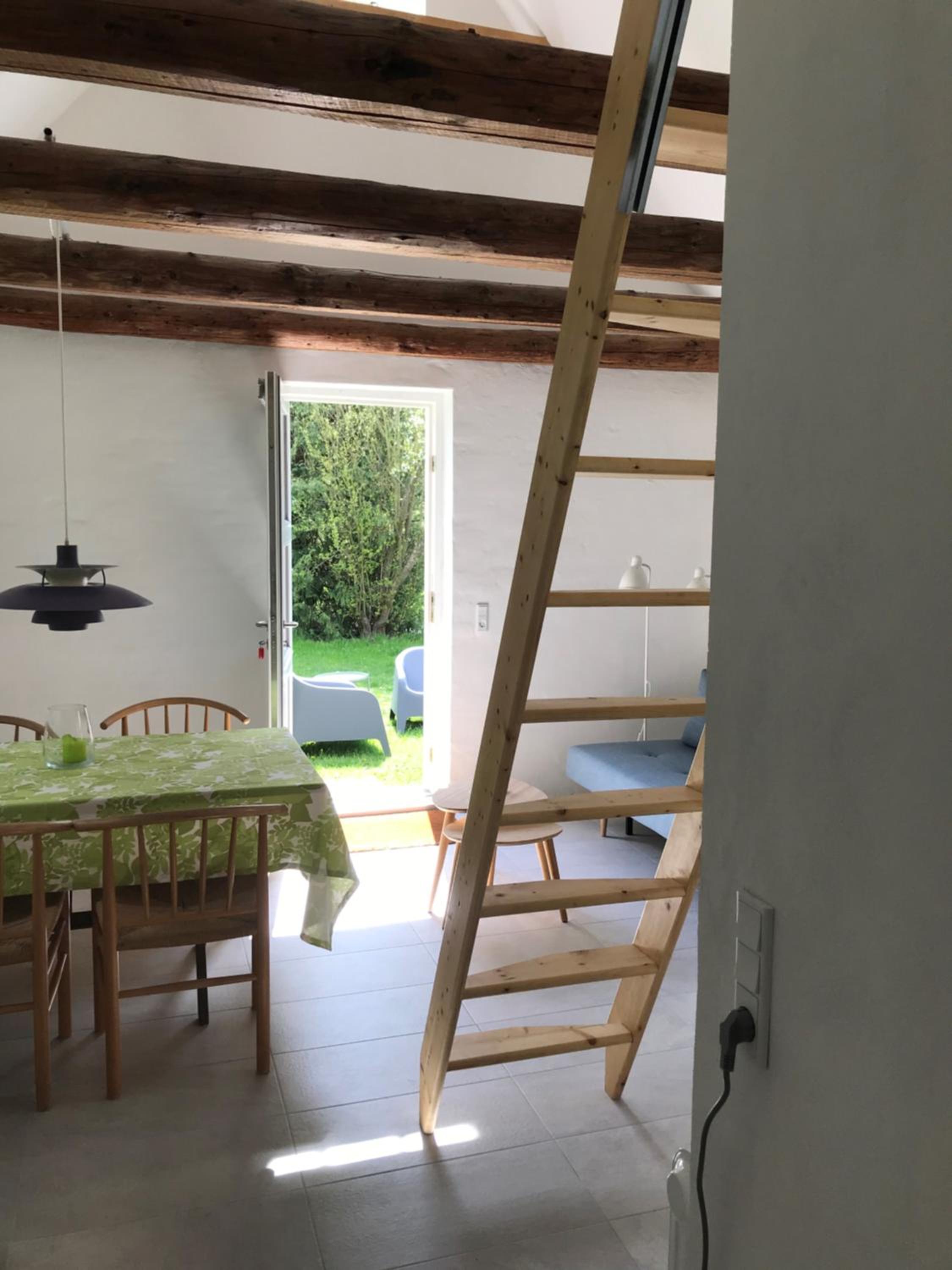 One-Bedroom House photo 1
