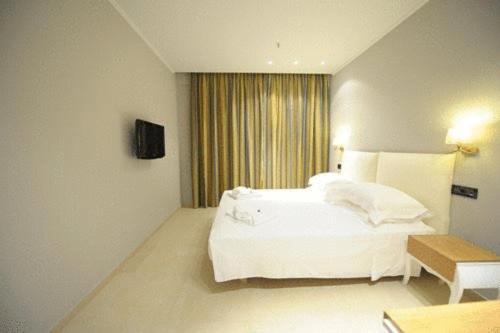 Economy Triple Room photo 1