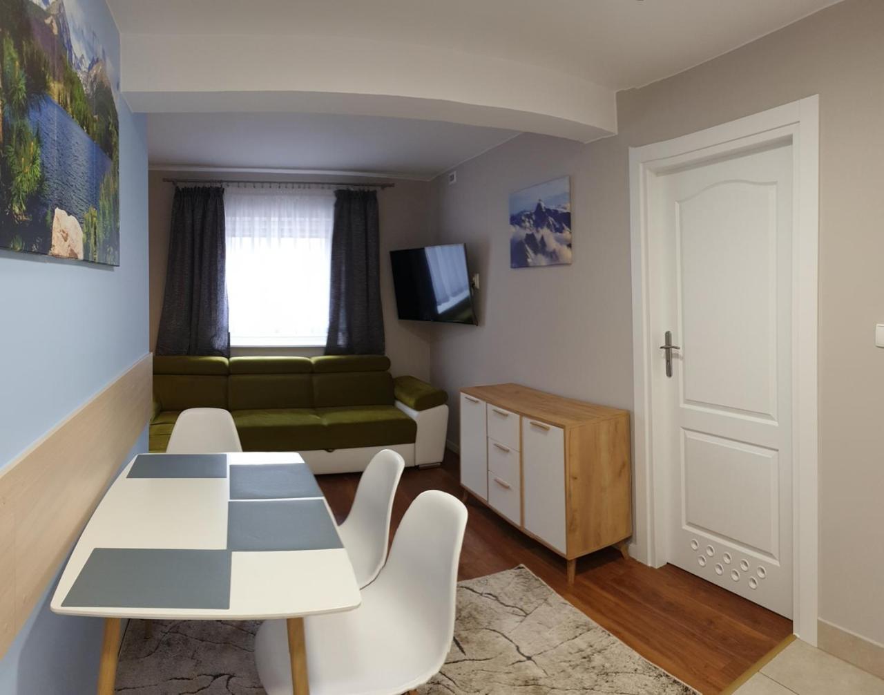 One-Bedroom Apartment photo 2