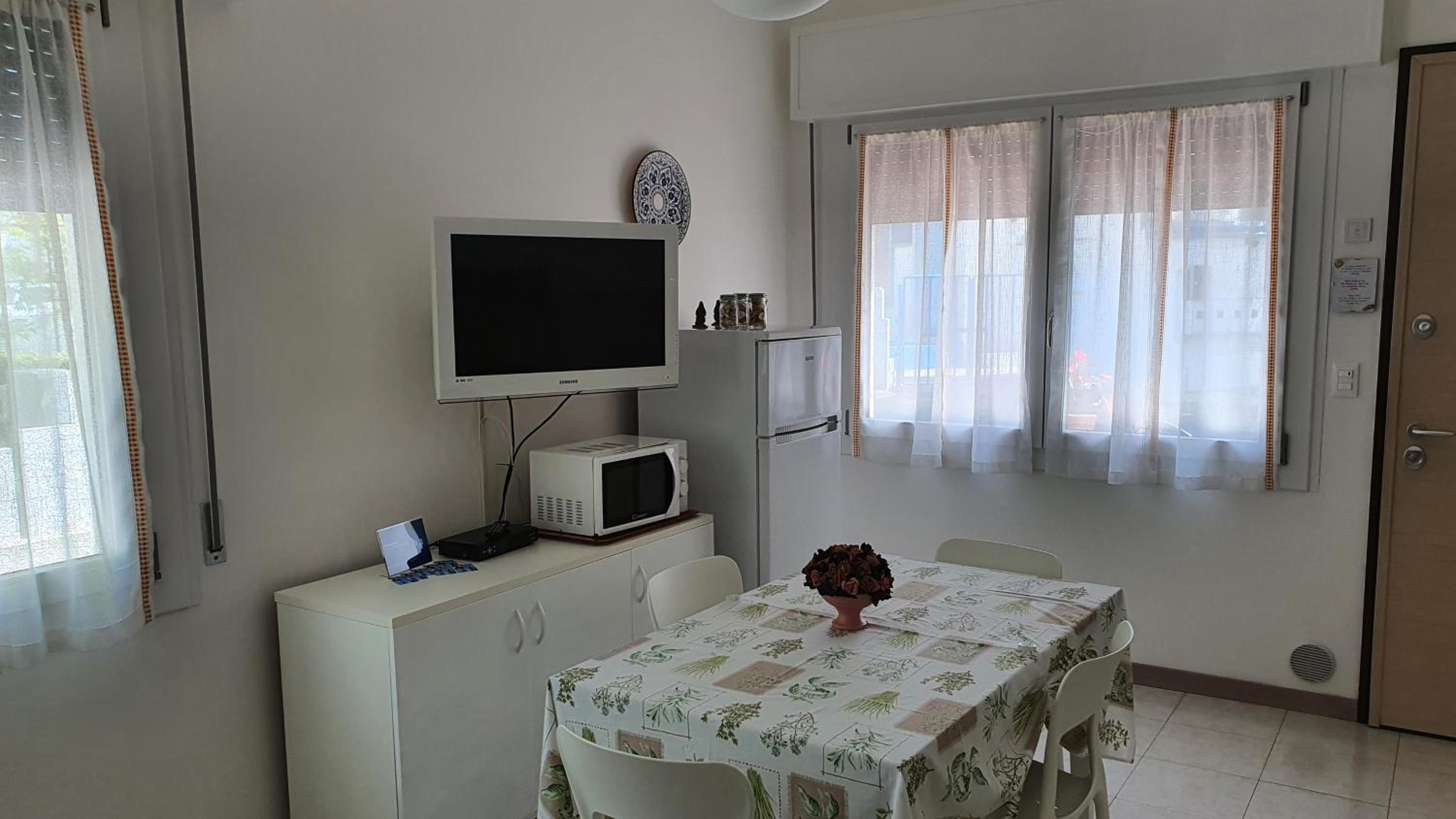 Apartment - Ground Floor photo 2