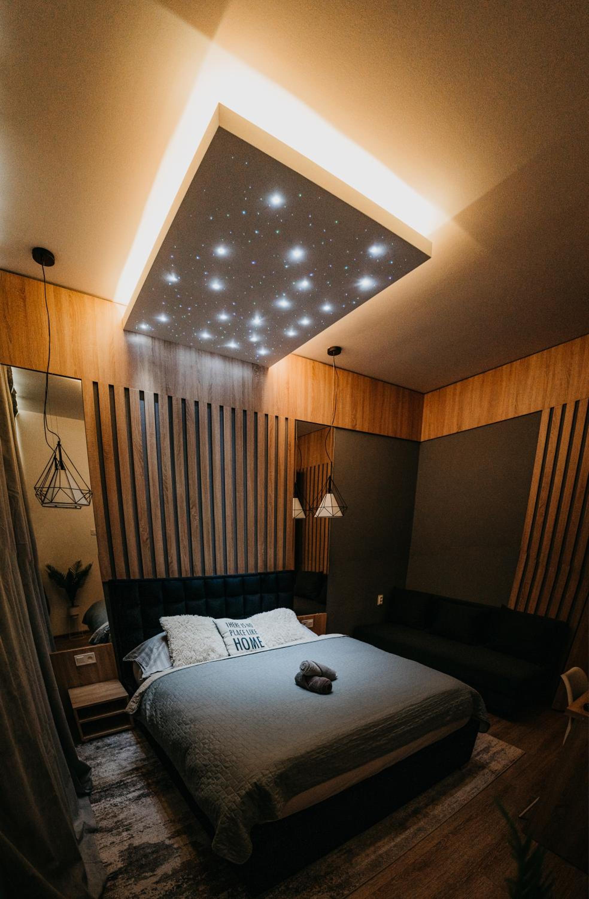 One-Bedroom Apartment - Photo 30