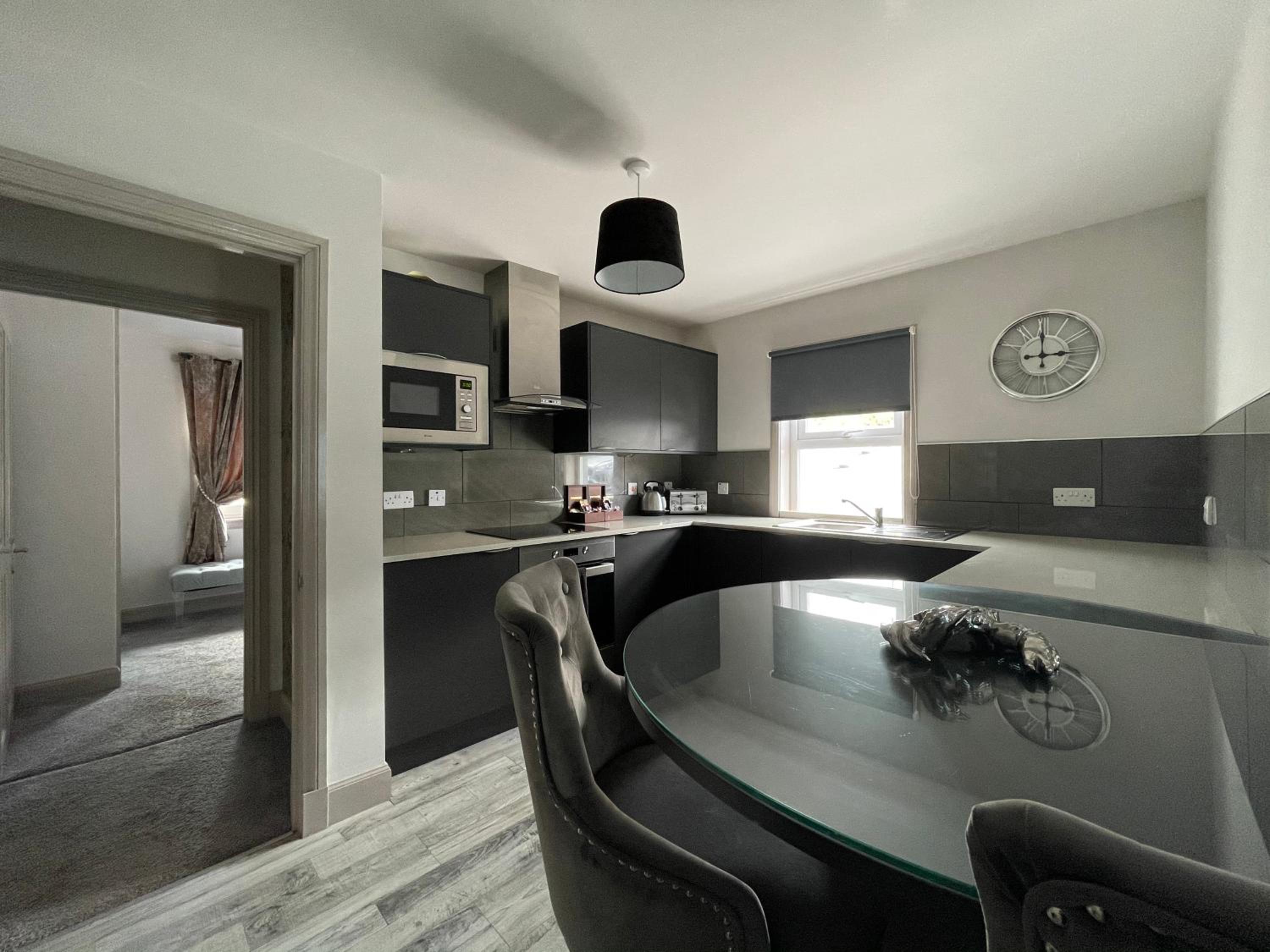 Apartment - Photo 4