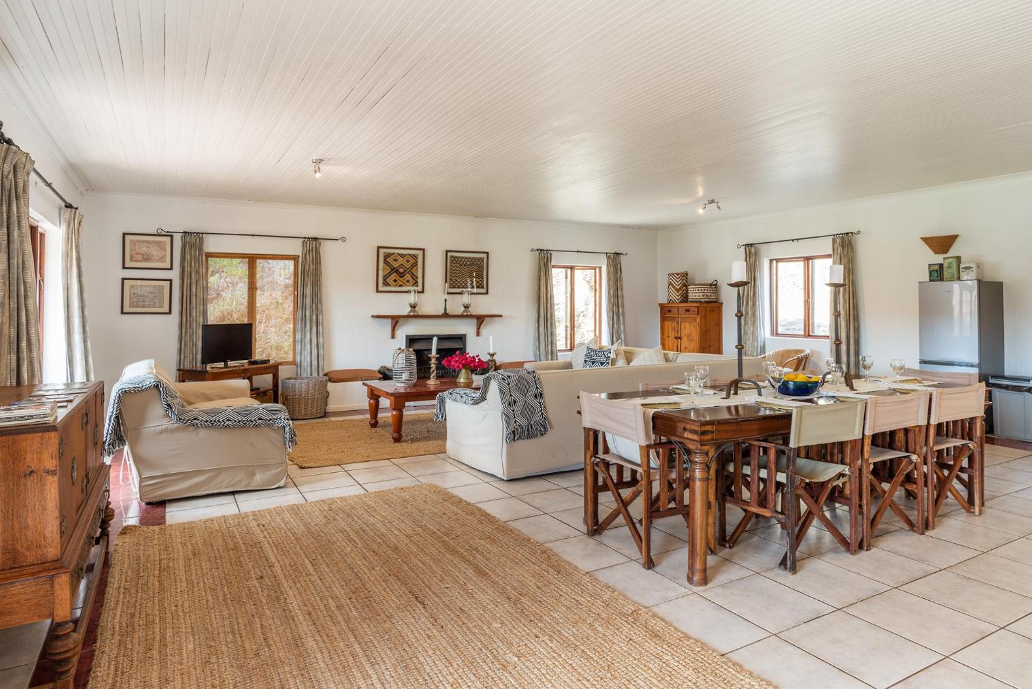 Three-Bedroom Cottage photo 2