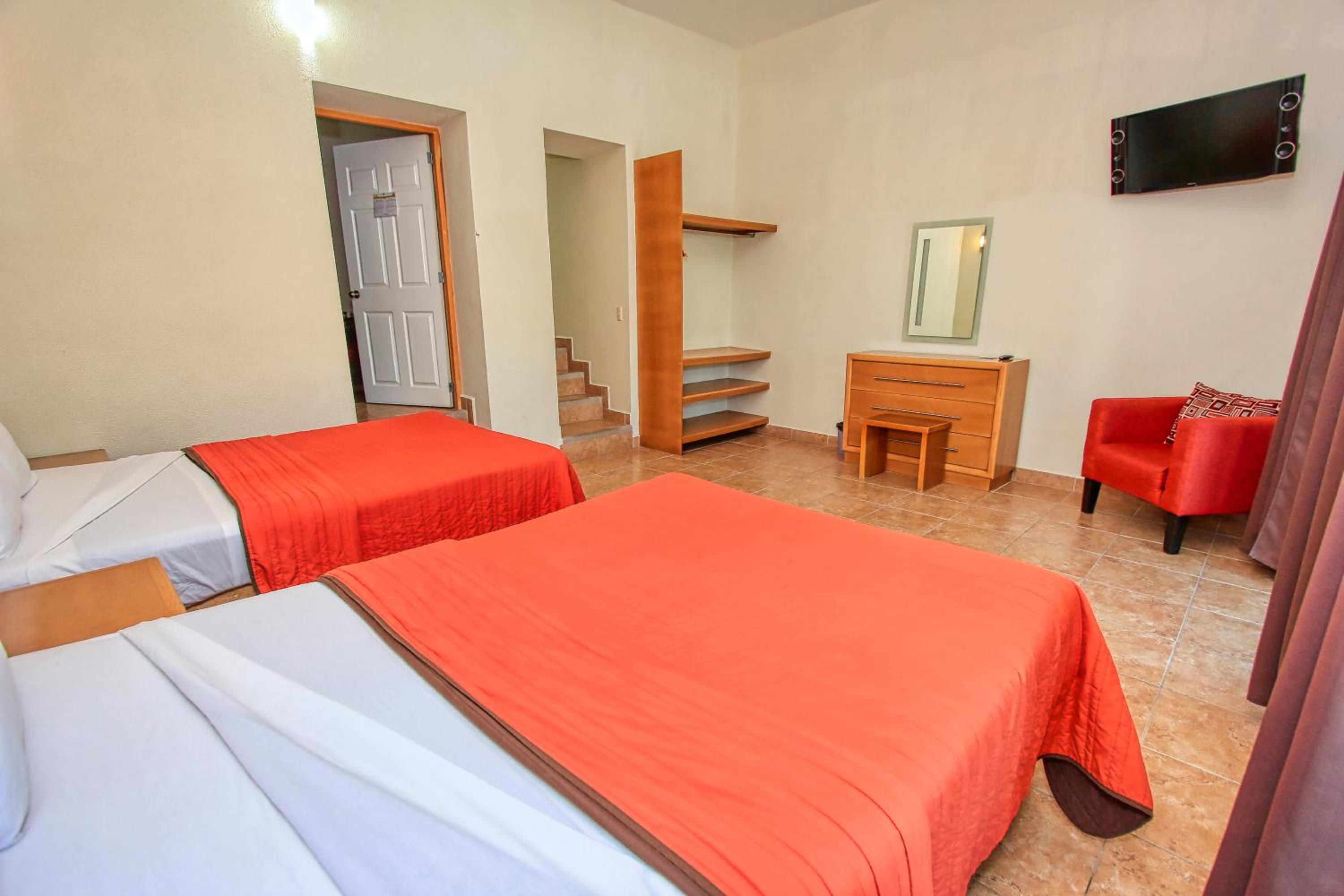 Double Room with Two Double Beds with Balcony photo 1