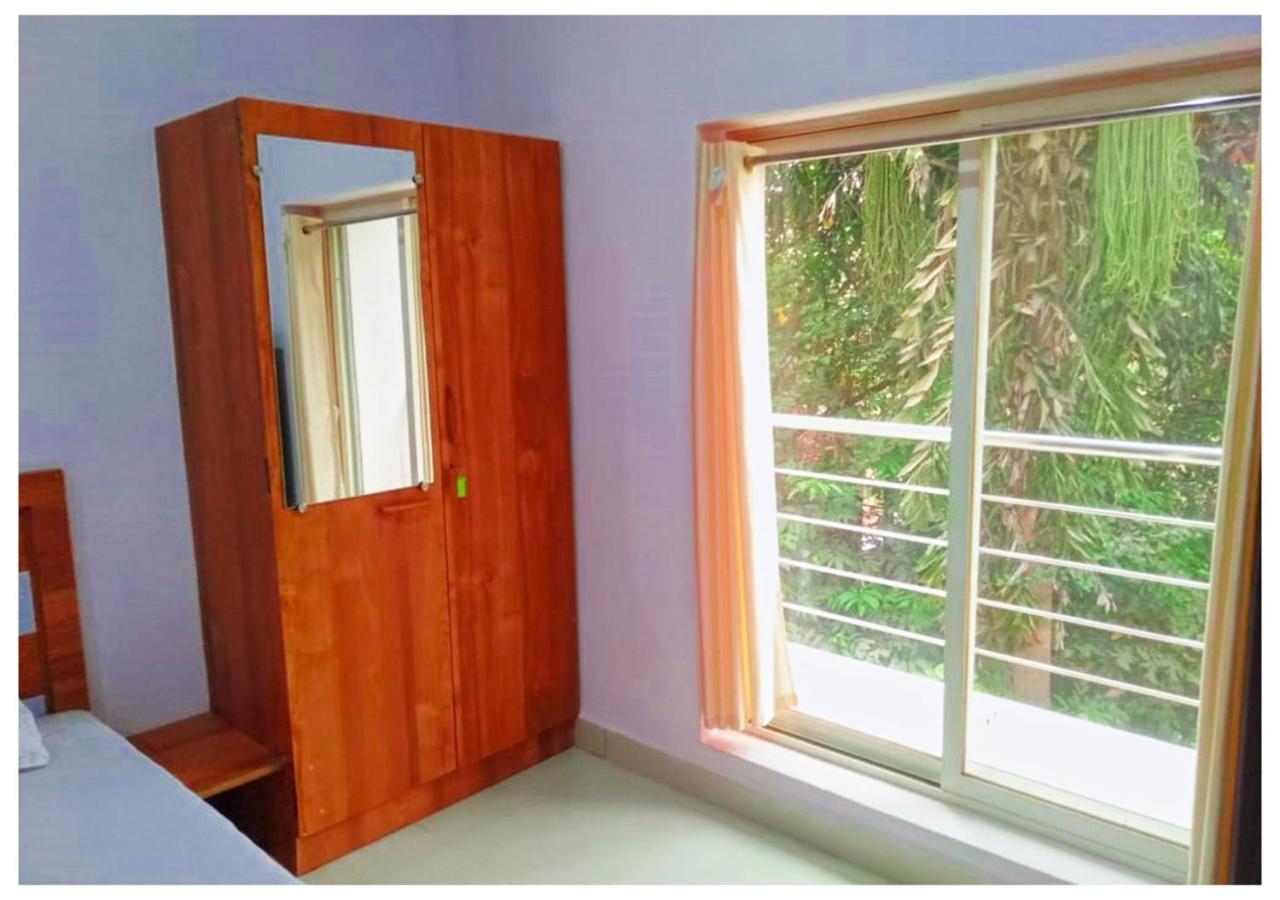Family Room with Balcony - Photo 4