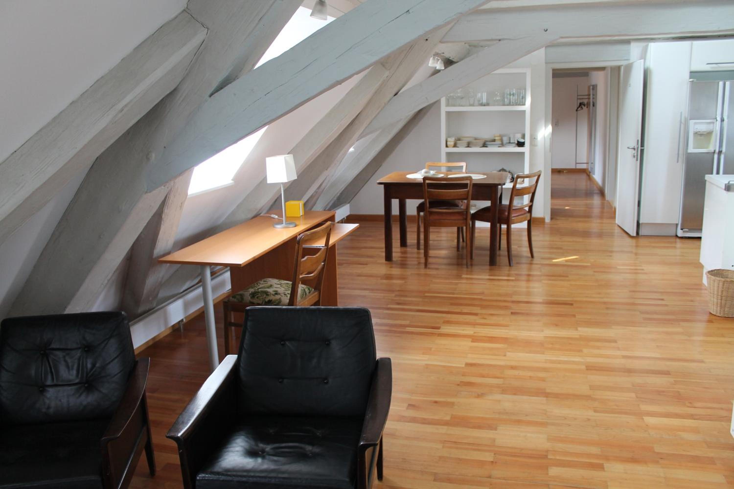 Apartment photo 2