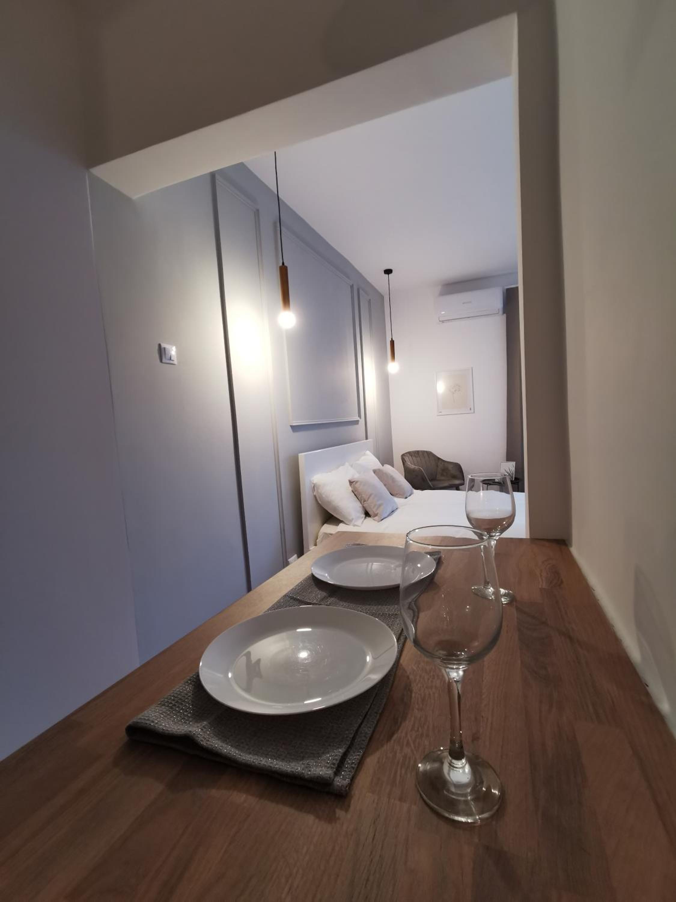 One-Bedroom Apartment - Photo 4