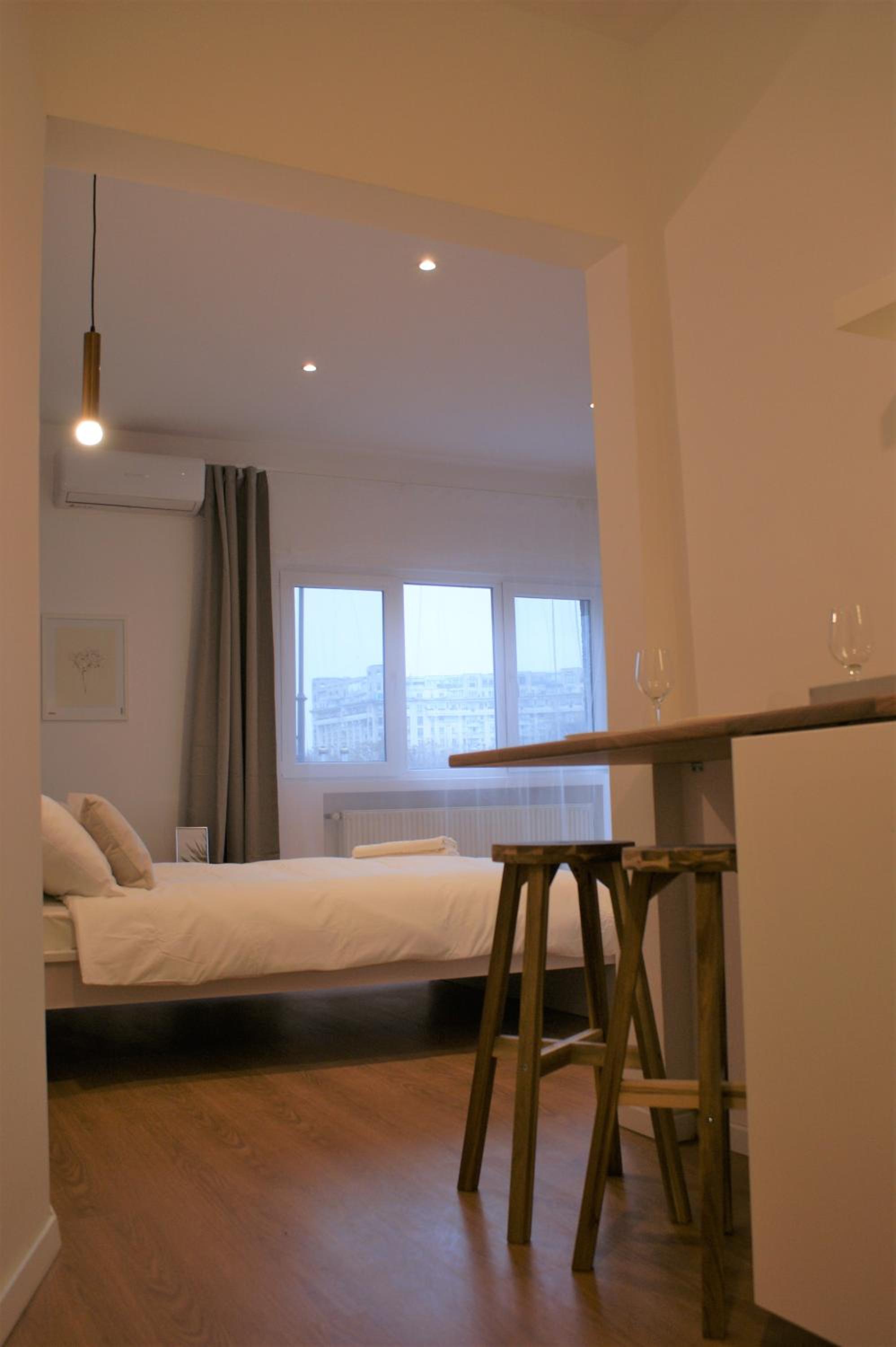 One-Bedroom Apartment - Photo 15