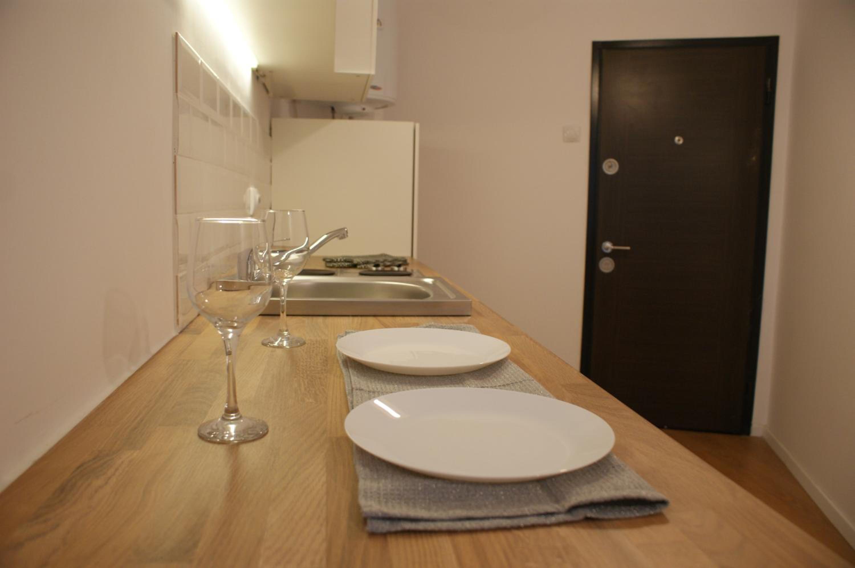 One-Bedroom Apartment - Photo 25